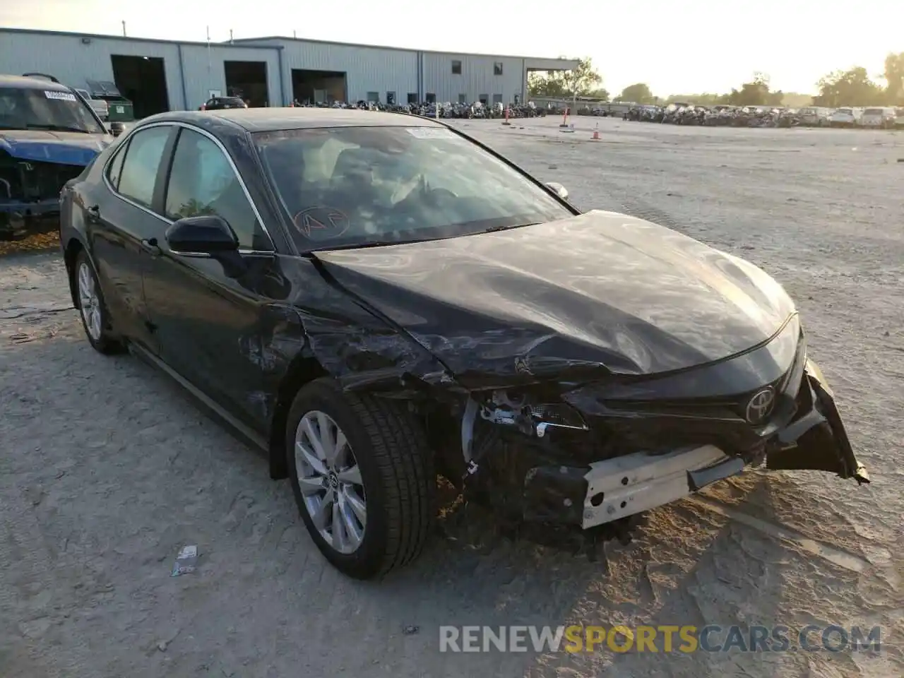 1 Photograph of a damaged car 4T1B11HK6KU813495 TOYOTA CAMRY 2019