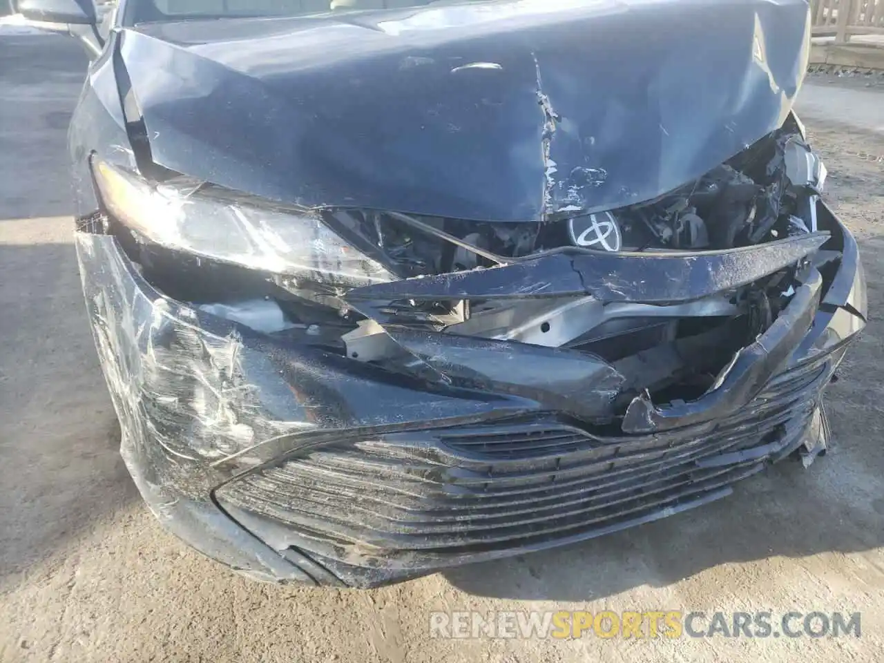 9 Photograph of a damaged car 4T1B11HK6KU814503 TOYOTA CAMRY 2019