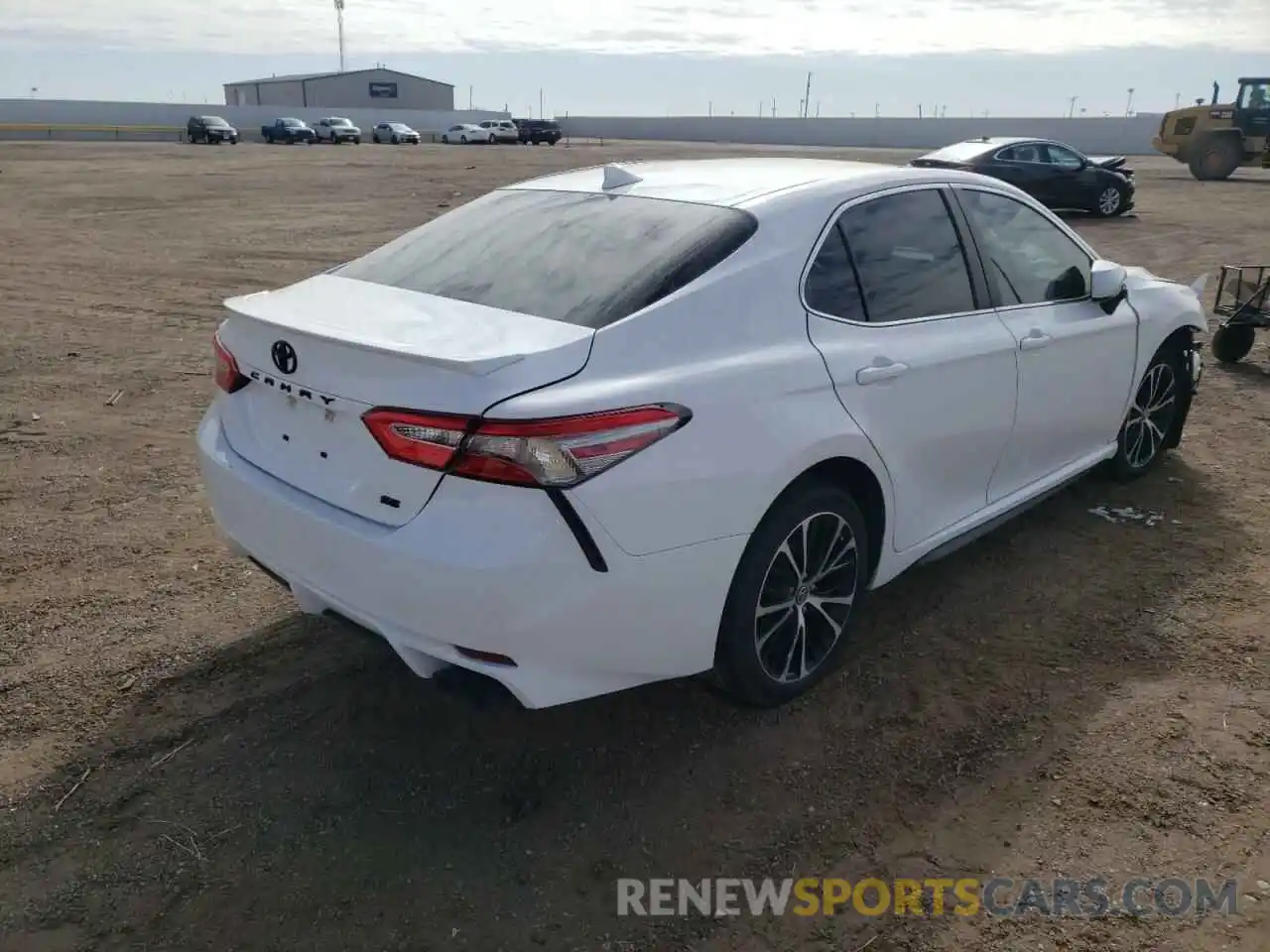 4 Фотография поврежденного автомобиля 4T1B11HK6KU815943 TOYOTA CAMRY 2019