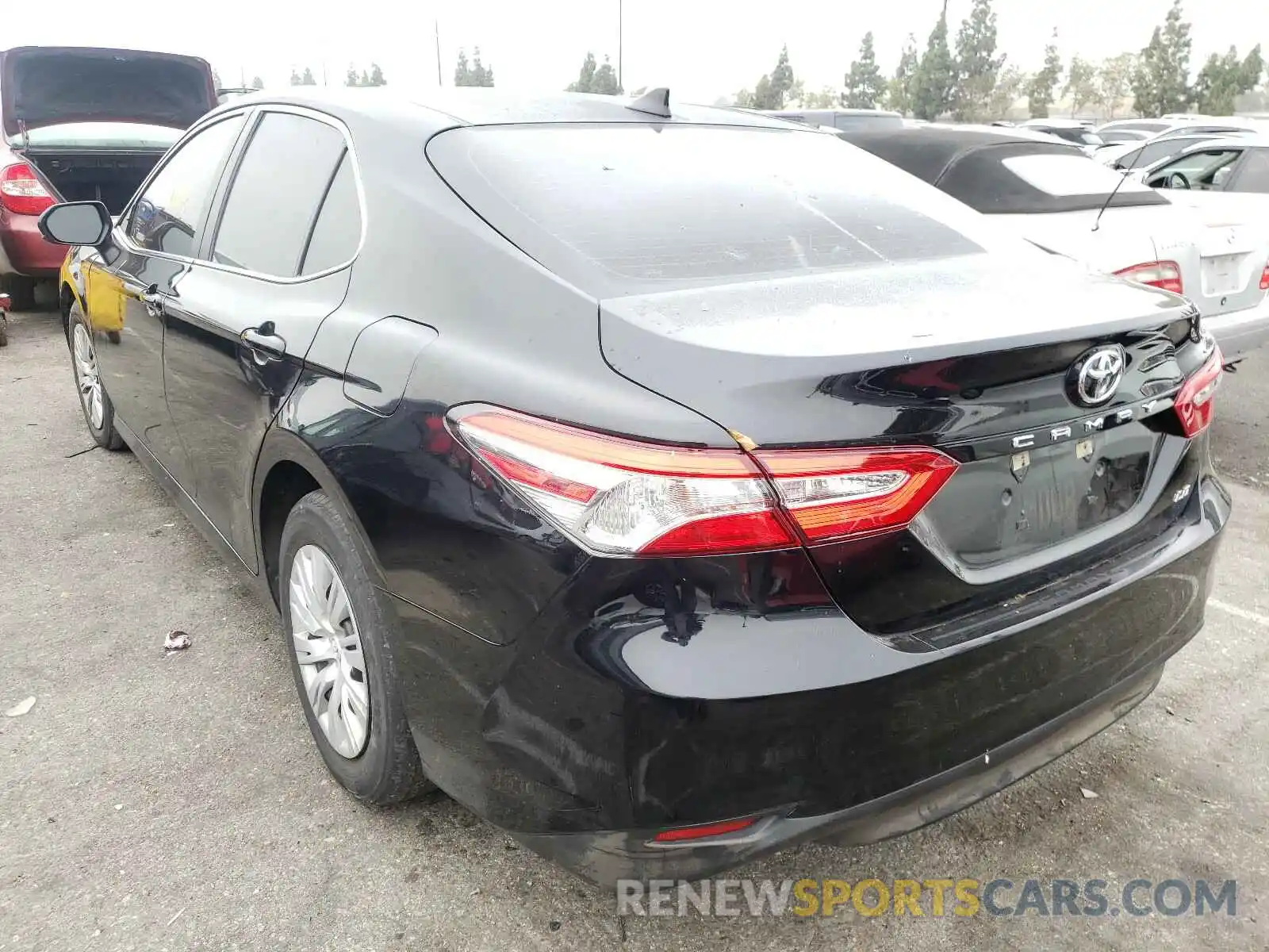 3 Photograph of a damaged car 4T1B11HK6KU816803 TOYOTA CAMRY 2019