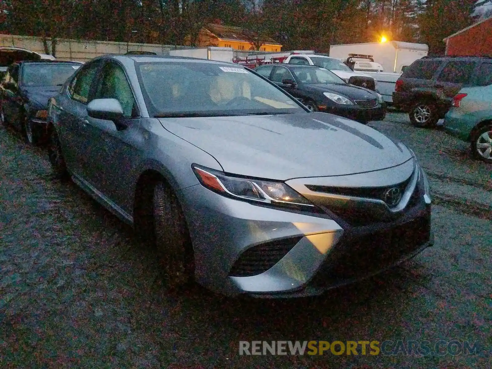 1 Photograph of a damaged car 4T1B11HK6KU817367 TOYOTA CAMRY 2019