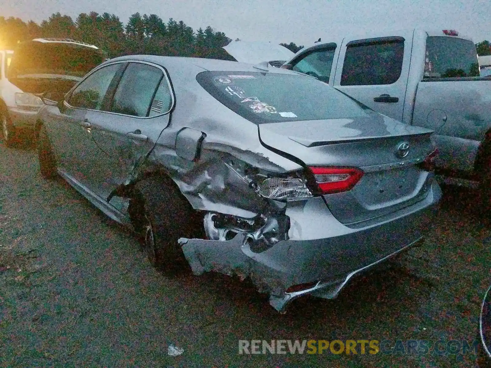 3 Photograph of a damaged car 4T1B11HK6KU817367 TOYOTA CAMRY 2019