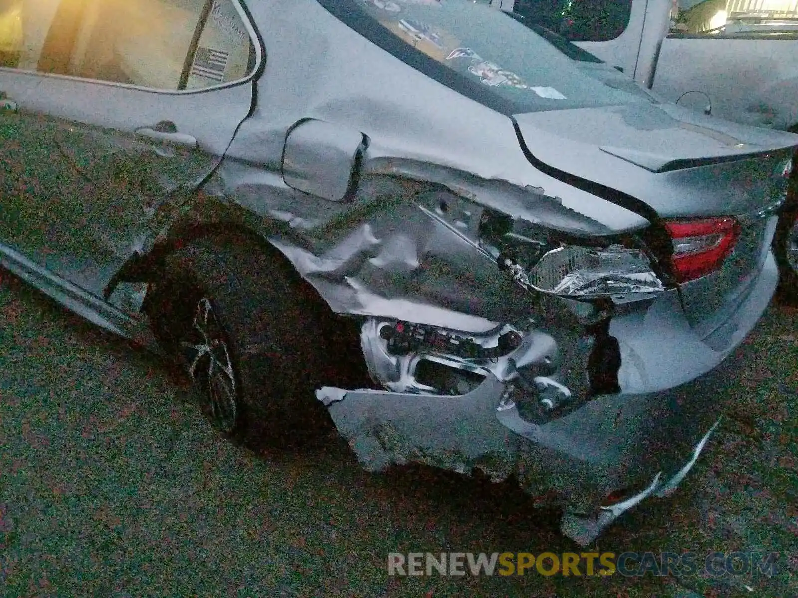 9 Photograph of a damaged car 4T1B11HK6KU817367 TOYOTA CAMRY 2019