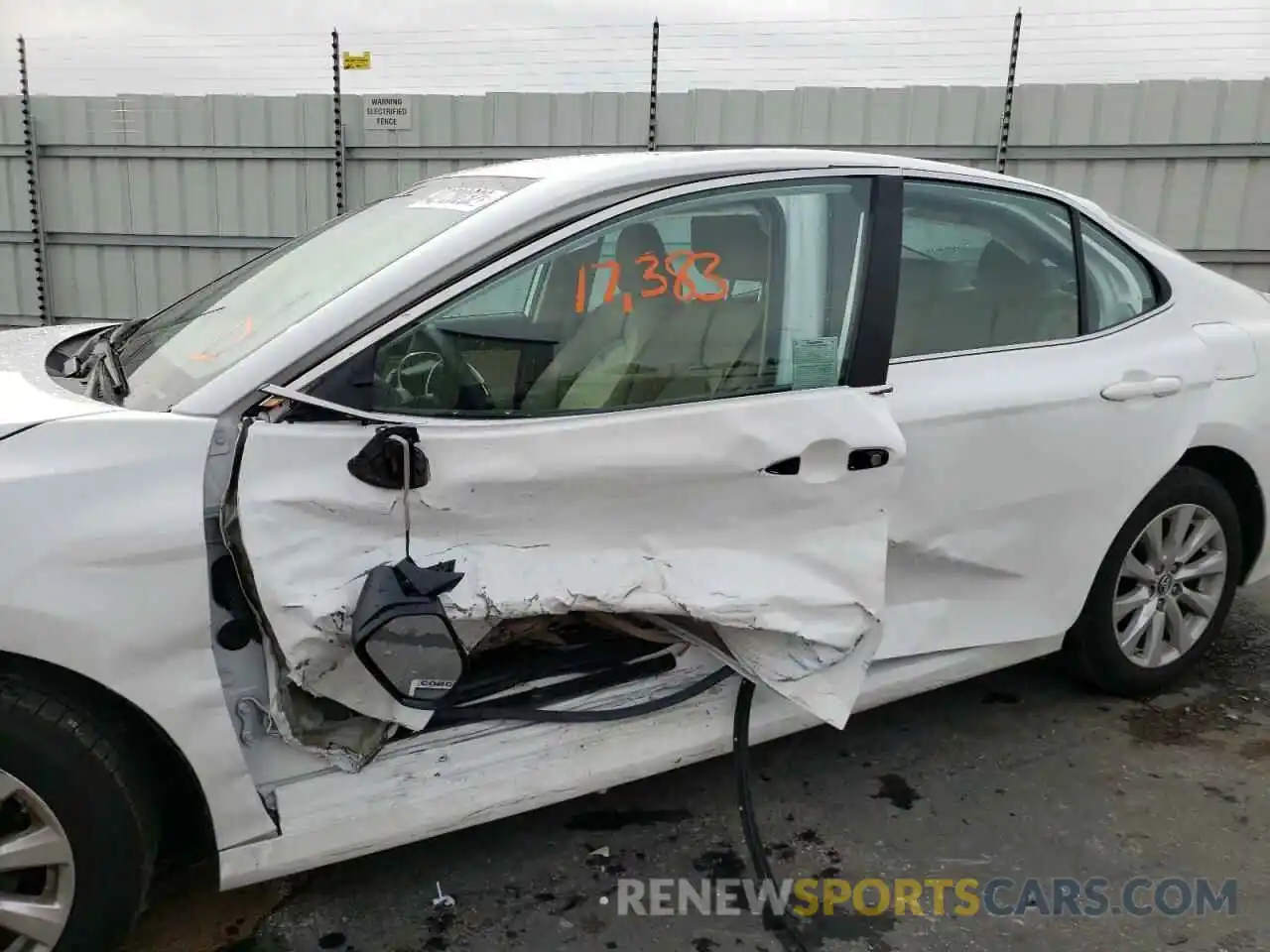 9 Photograph of a damaged car 4T1B11HK6KU817627 TOYOTA CAMRY 2019