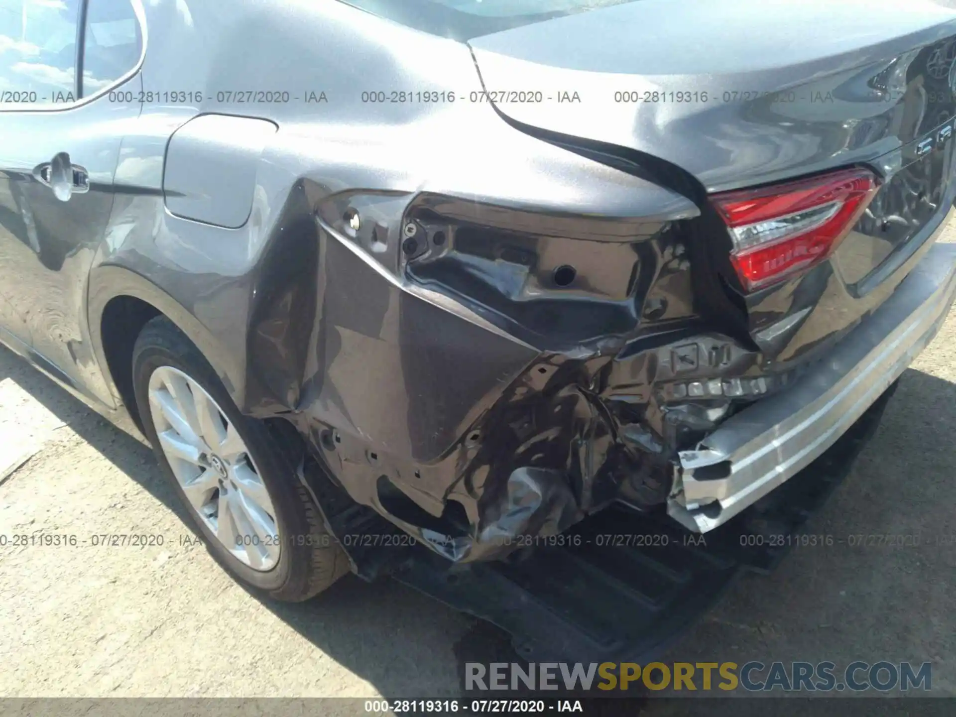 6 Photograph of a damaged car 4T1B11HK6KU818888 TOYOTA CAMRY 2019