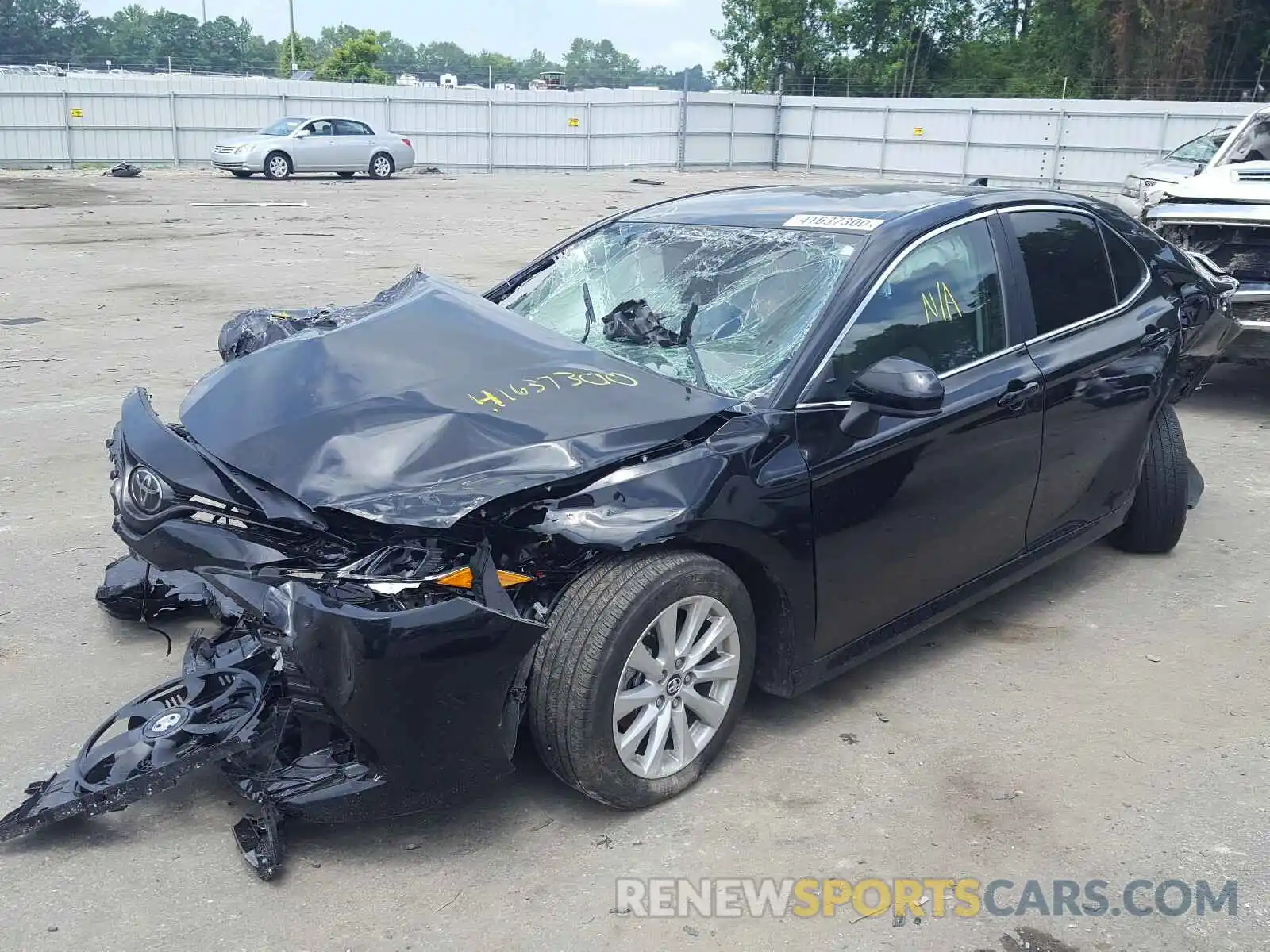 2 Photograph of a damaged car 4T1B11HK6KU819023 TOYOTA CAMRY 2019