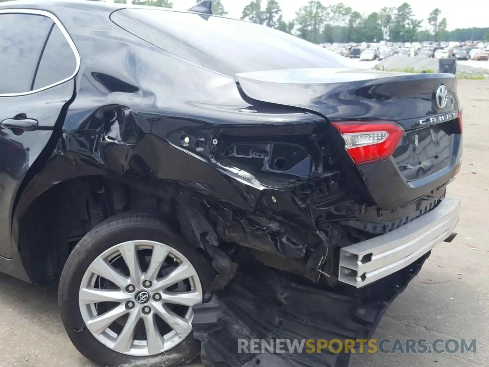 9 Photograph of a damaged car 4T1B11HK6KU819023 TOYOTA CAMRY 2019