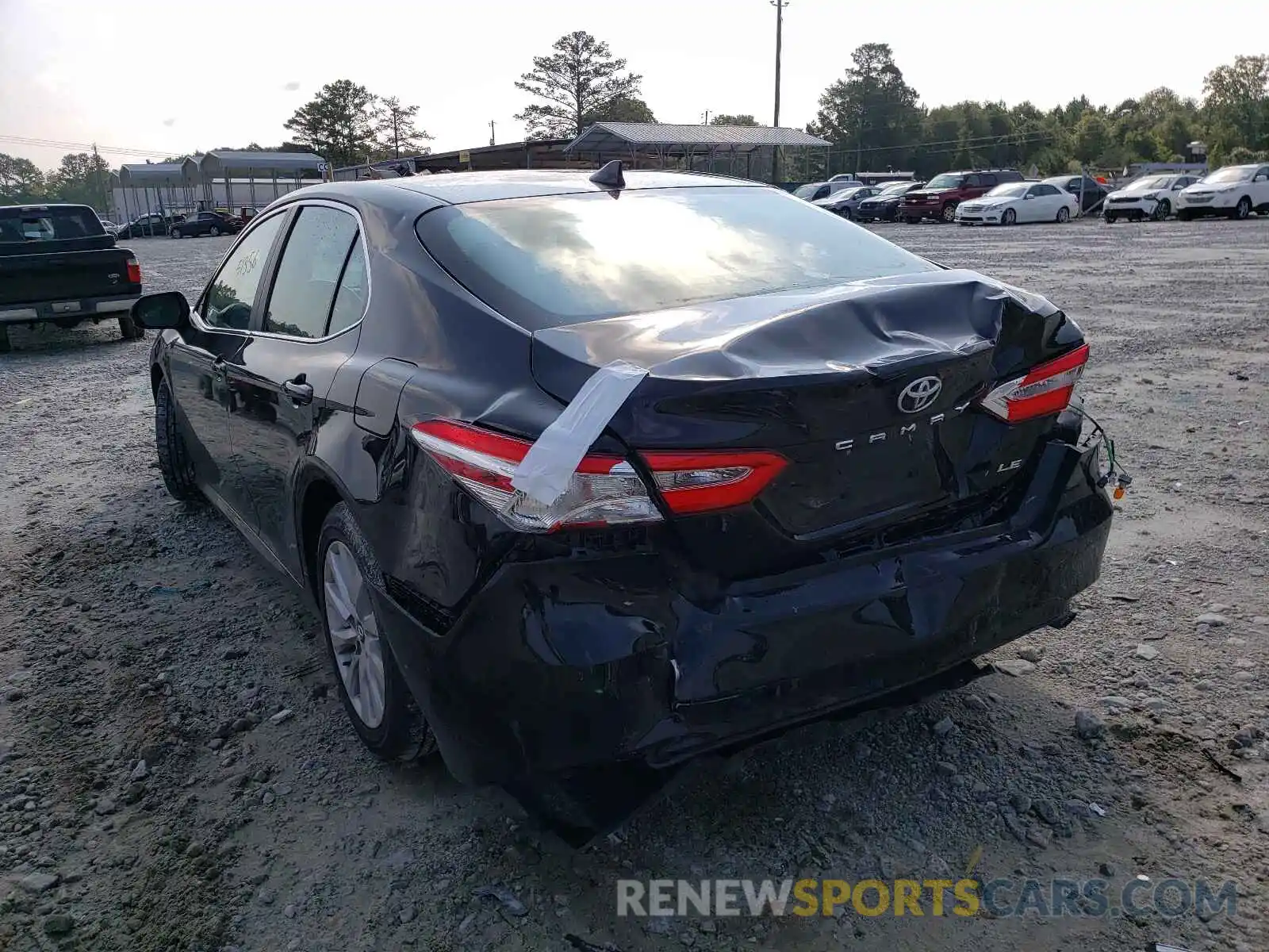 3 Photograph of a damaged car 4T1B11HK6KU819944 TOYOTA CAMRY 2019