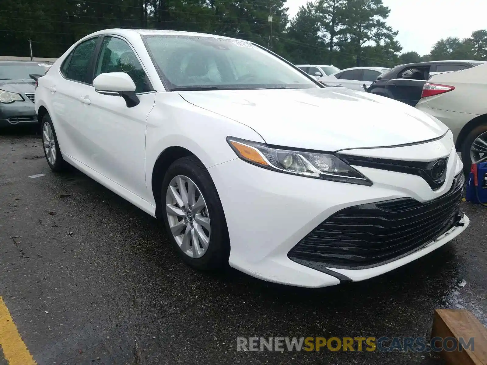 1 Photograph of a damaged car 4T1B11HK6KU821225 TOYOTA CAMRY 2019