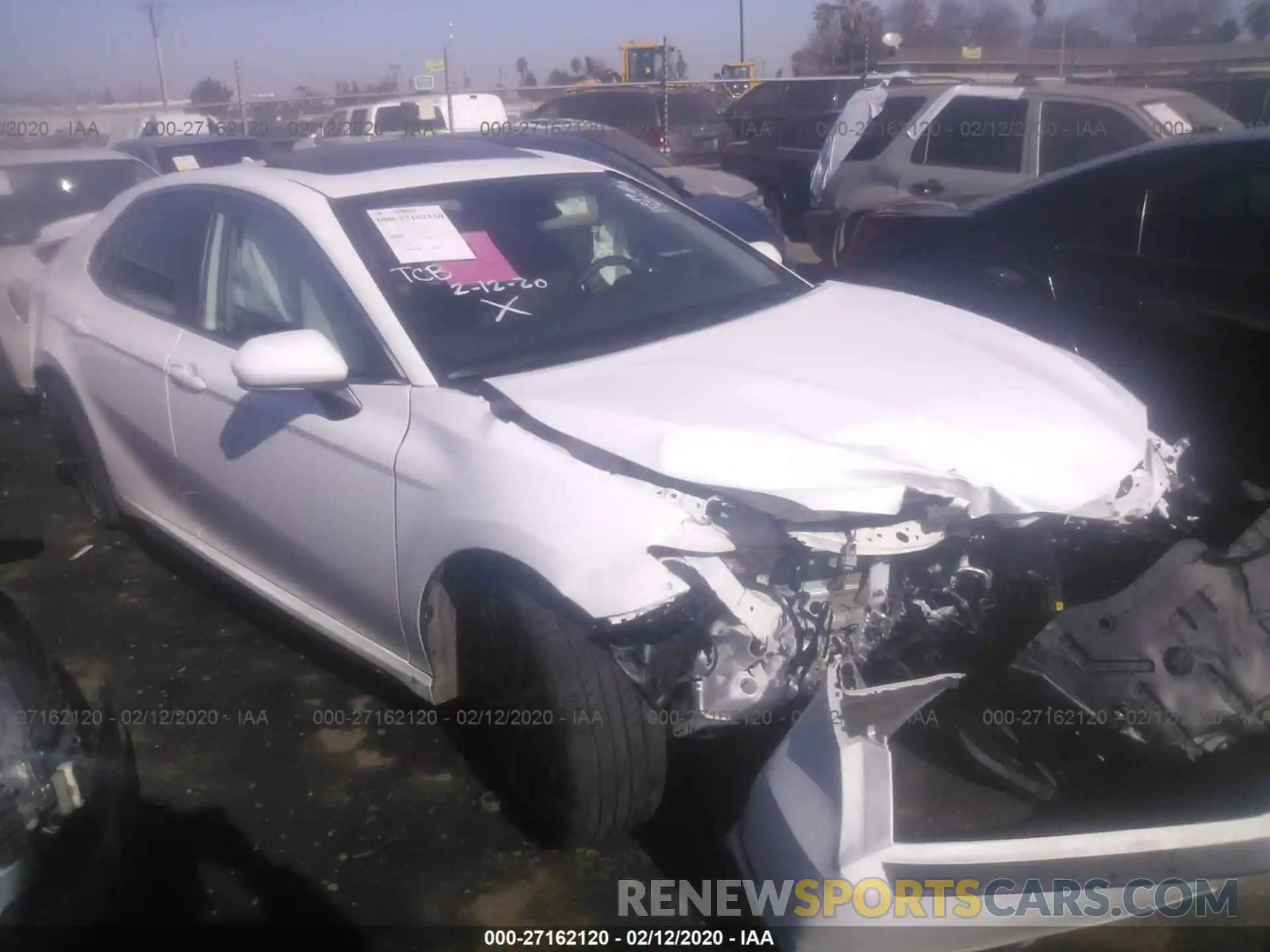 1 Photograph of a damaged car 4T1B11HK6KU822925 TOYOTA CAMRY 2019