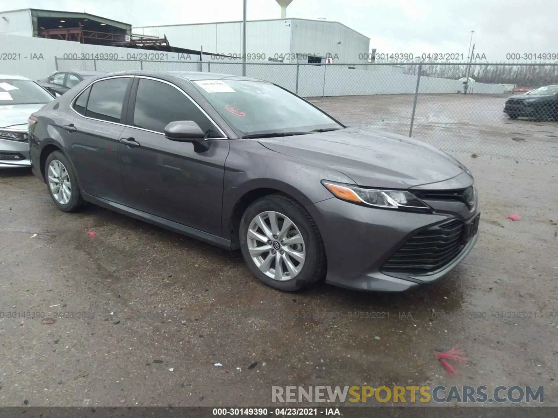 1 Photograph of a damaged car 4T1B11HK6KU825047 TOYOTA CAMRY 2019