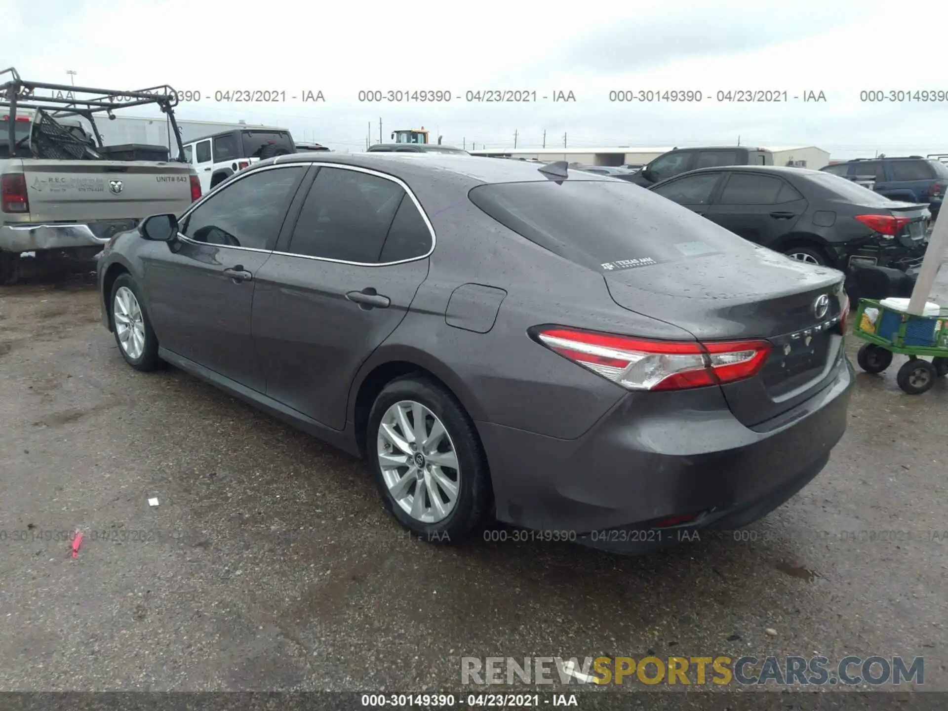 3 Фотография поврежденного автомобиля 4T1B11HK6KU825047 TOYOTA CAMRY 2019