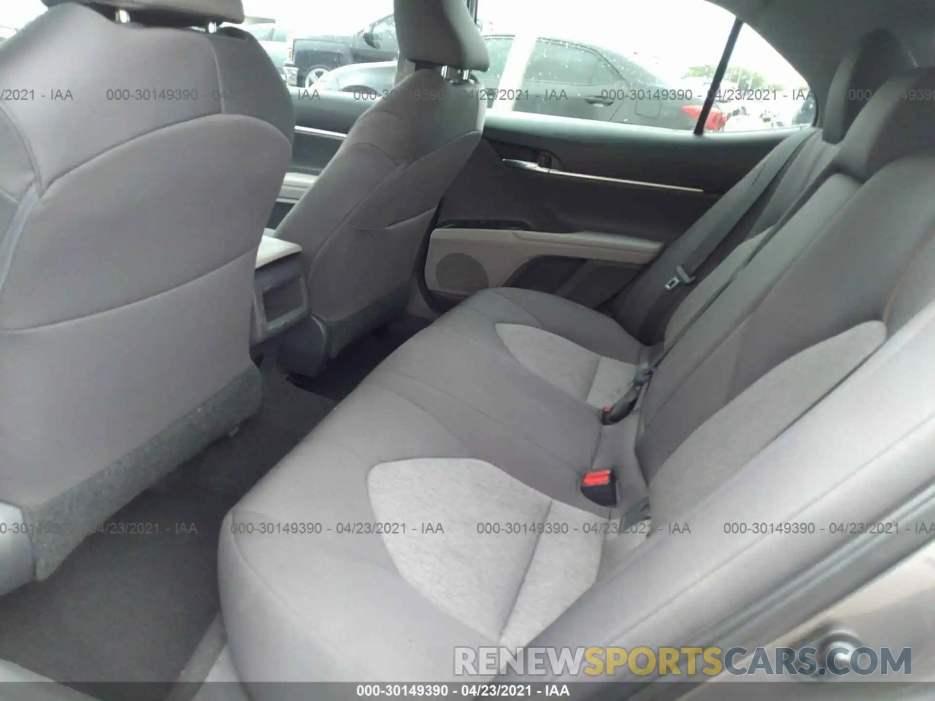 8 Photograph of a damaged car 4T1B11HK6KU825047 TOYOTA CAMRY 2019