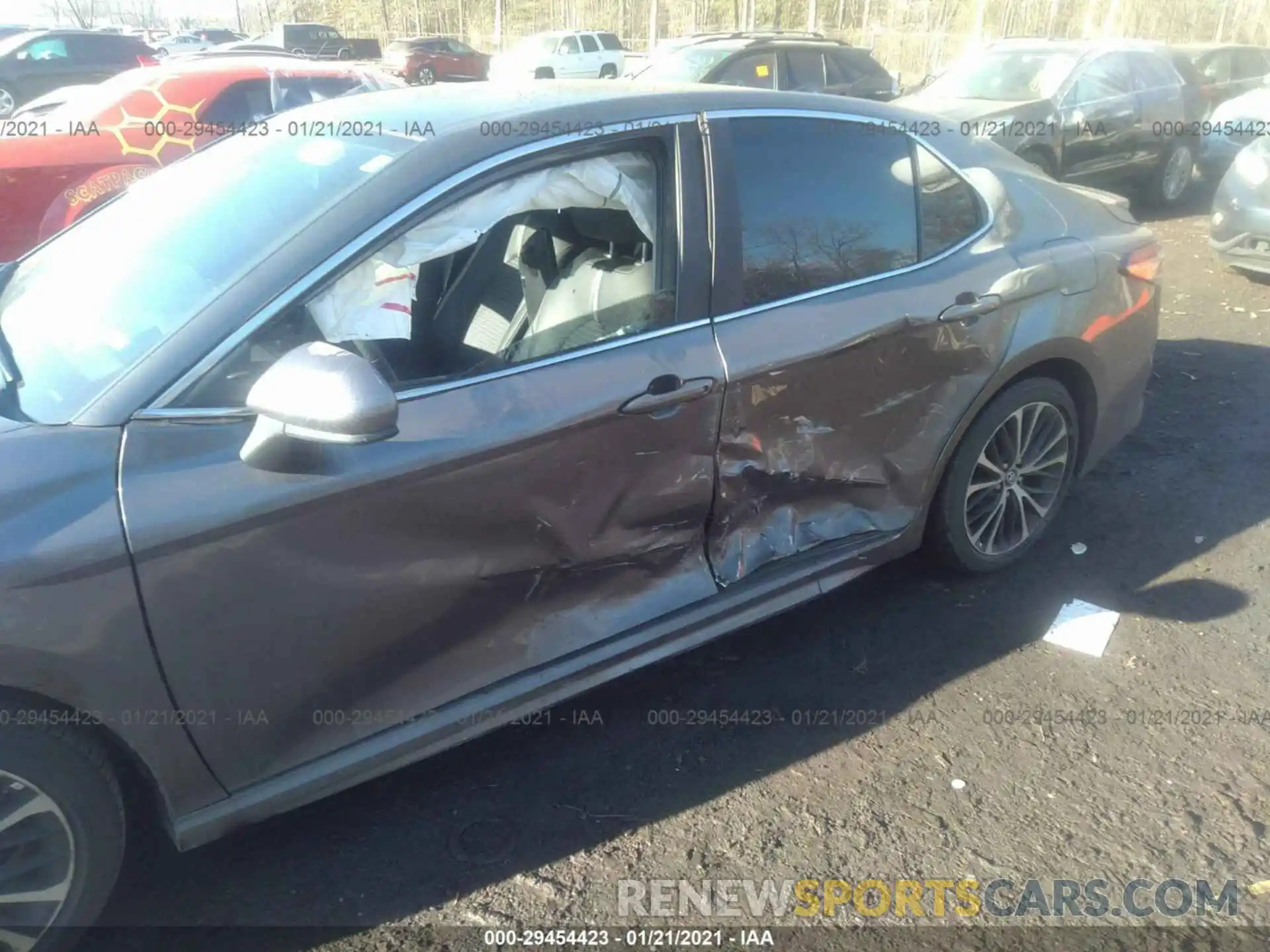 6 Photograph of a damaged car 4T1B11HK6KU827865 TOYOTA CAMRY 2019