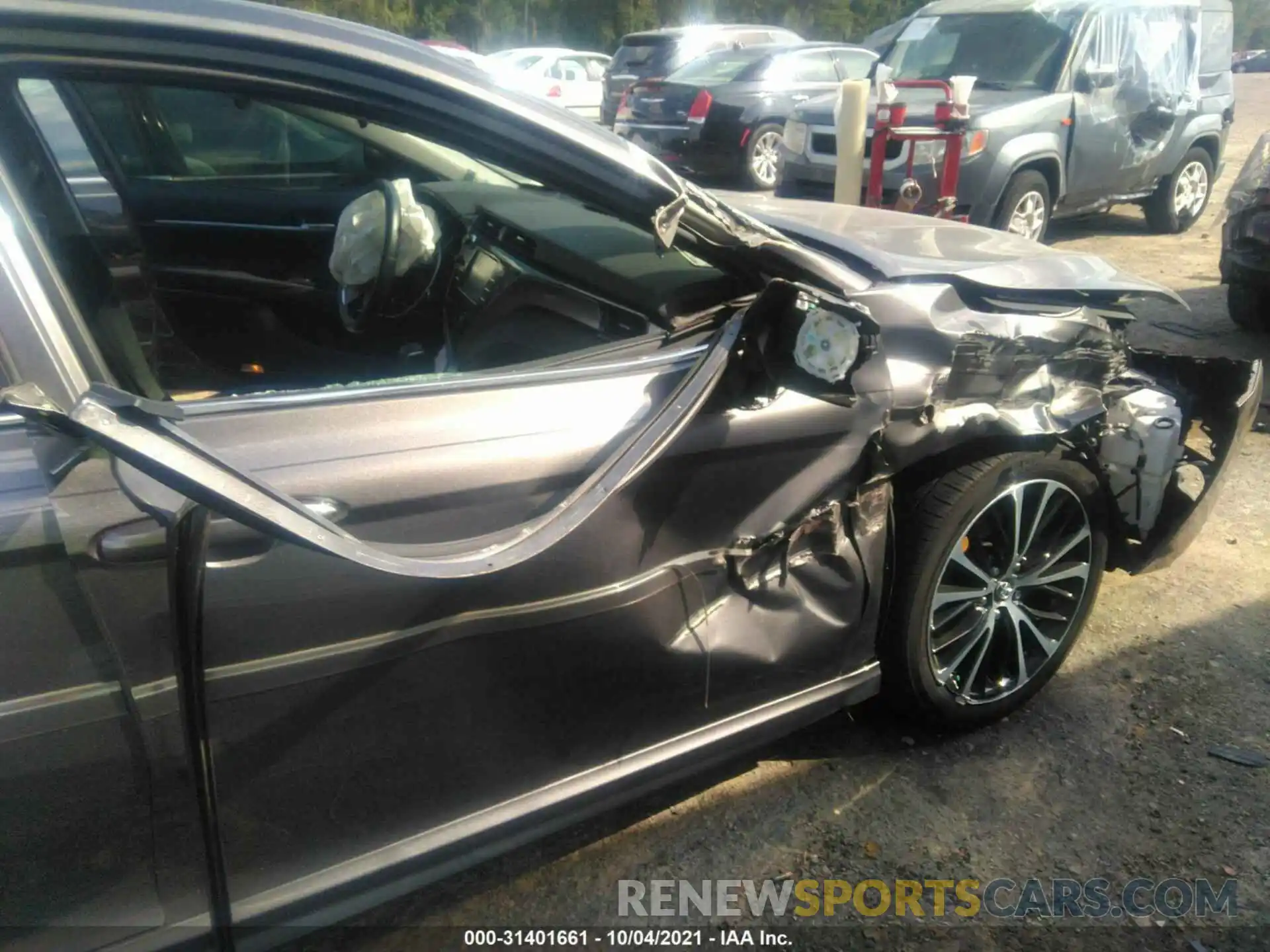 6 Photograph of a damaged car 4T1B11HK6KU828739 TOYOTA CAMRY 2019