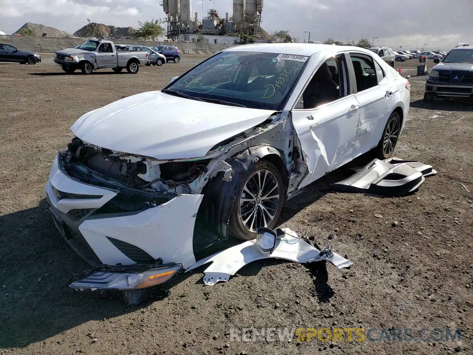 2 Photograph of a damaged car 4T1B11HK6KU828997 TOYOTA CAMRY 2019