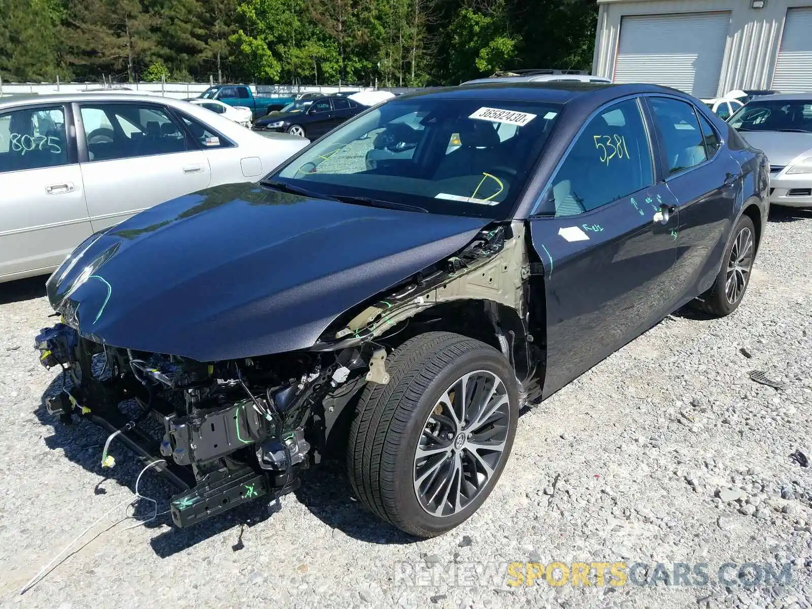 2 Photograph of a damaged car 4T1B11HK6KU830233 TOYOTA CAMRY 2019