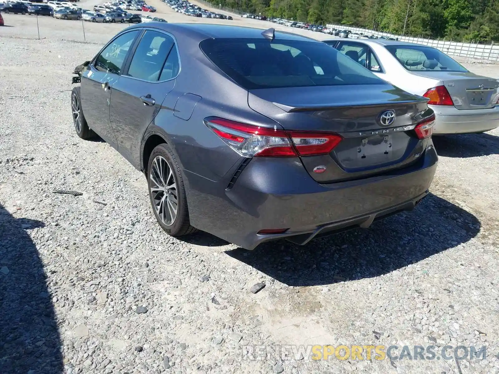 3 Photograph of a damaged car 4T1B11HK6KU830233 TOYOTA CAMRY 2019