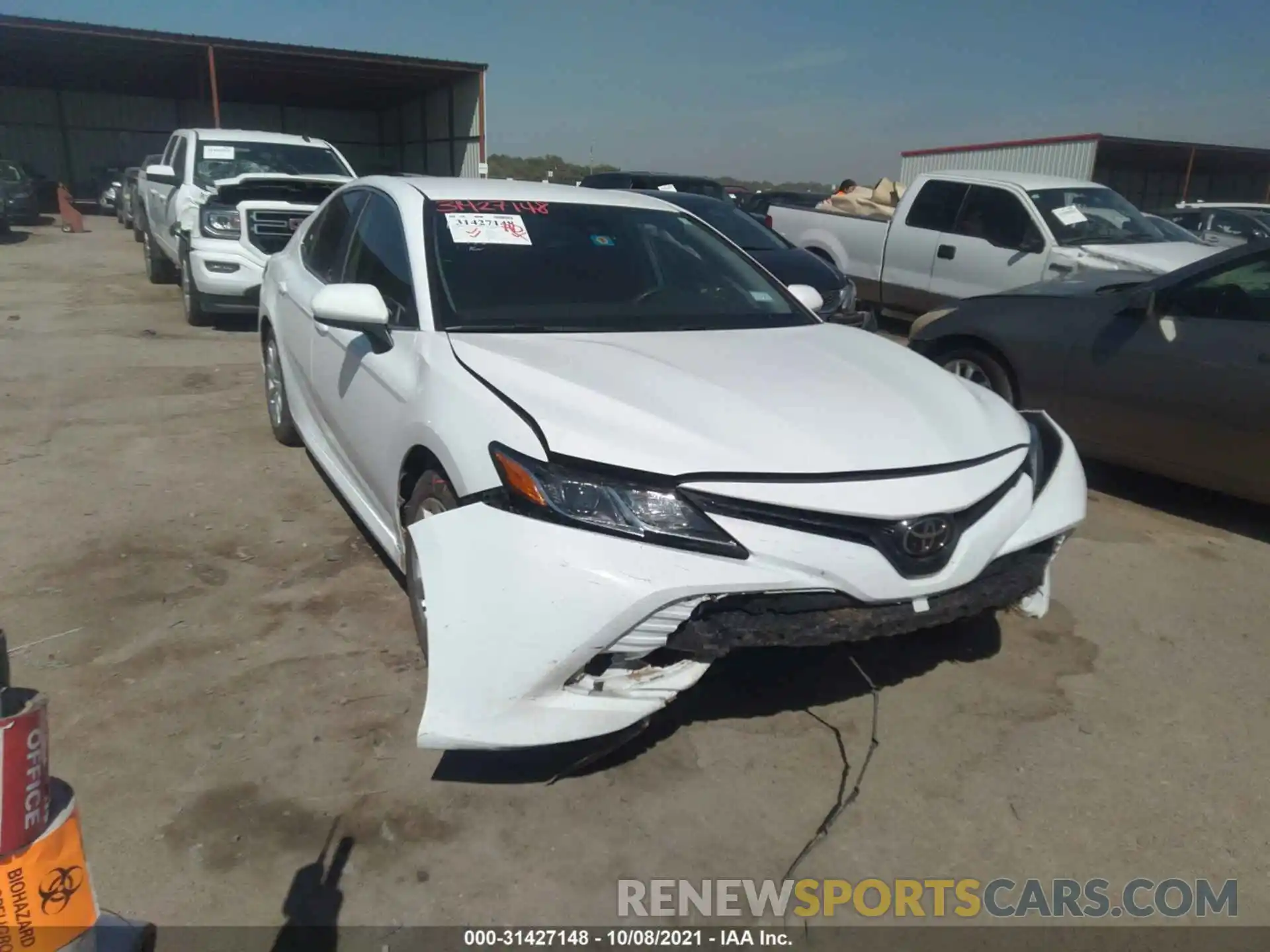 1 Photograph of a damaged car 4T1B11HK6KU831656 TOYOTA CAMRY 2019