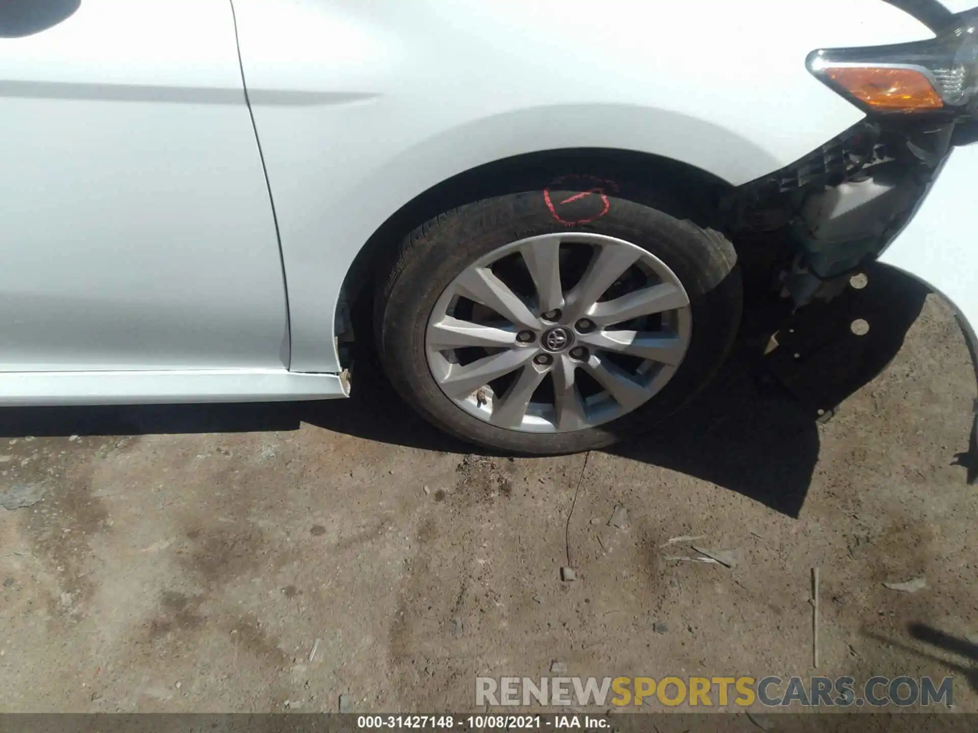 14 Photograph of a damaged car 4T1B11HK6KU831656 TOYOTA CAMRY 2019