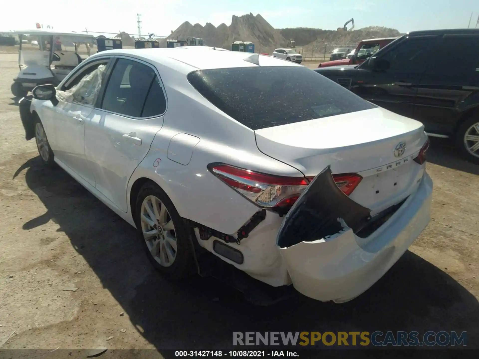 3 Photograph of a damaged car 4T1B11HK6KU831656 TOYOTA CAMRY 2019