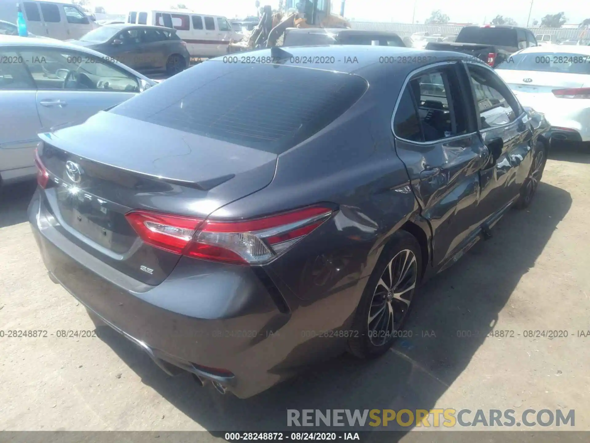 4 Photograph of a damaged car 4T1B11HK6KU832192 TOYOTA CAMRY 2019