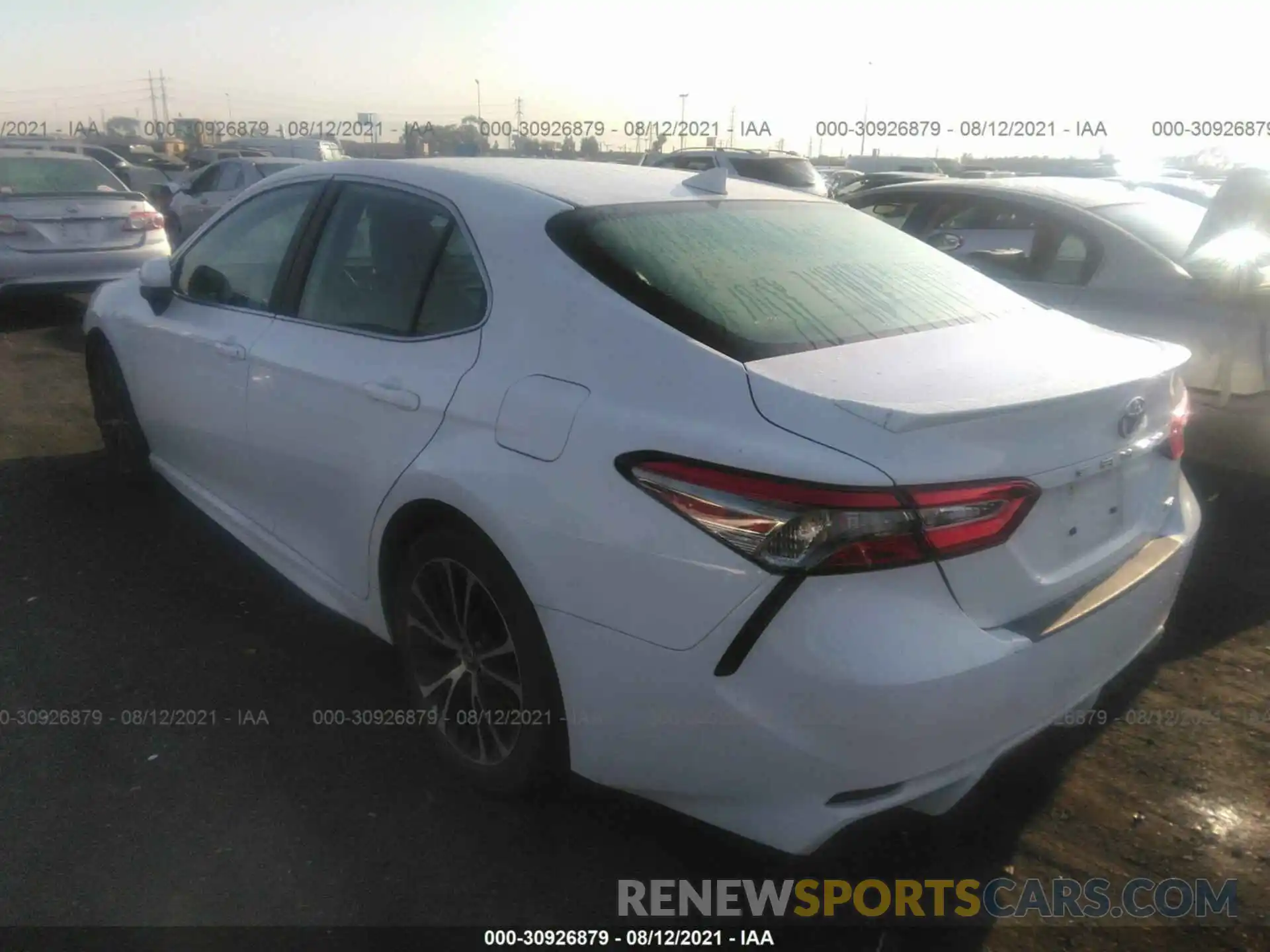 3 Photograph of a damaged car 4T1B11HK6KU835867 TOYOTA CAMRY 2019