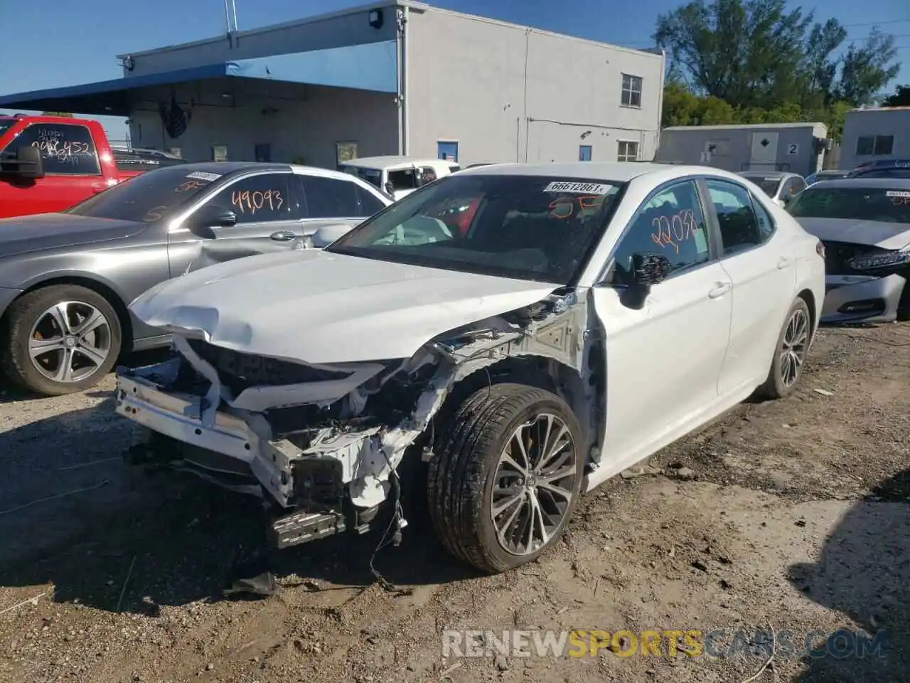 2 Photograph of a damaged car 4T1B11HK6KU835951 TOYOTA CAMRY 2019