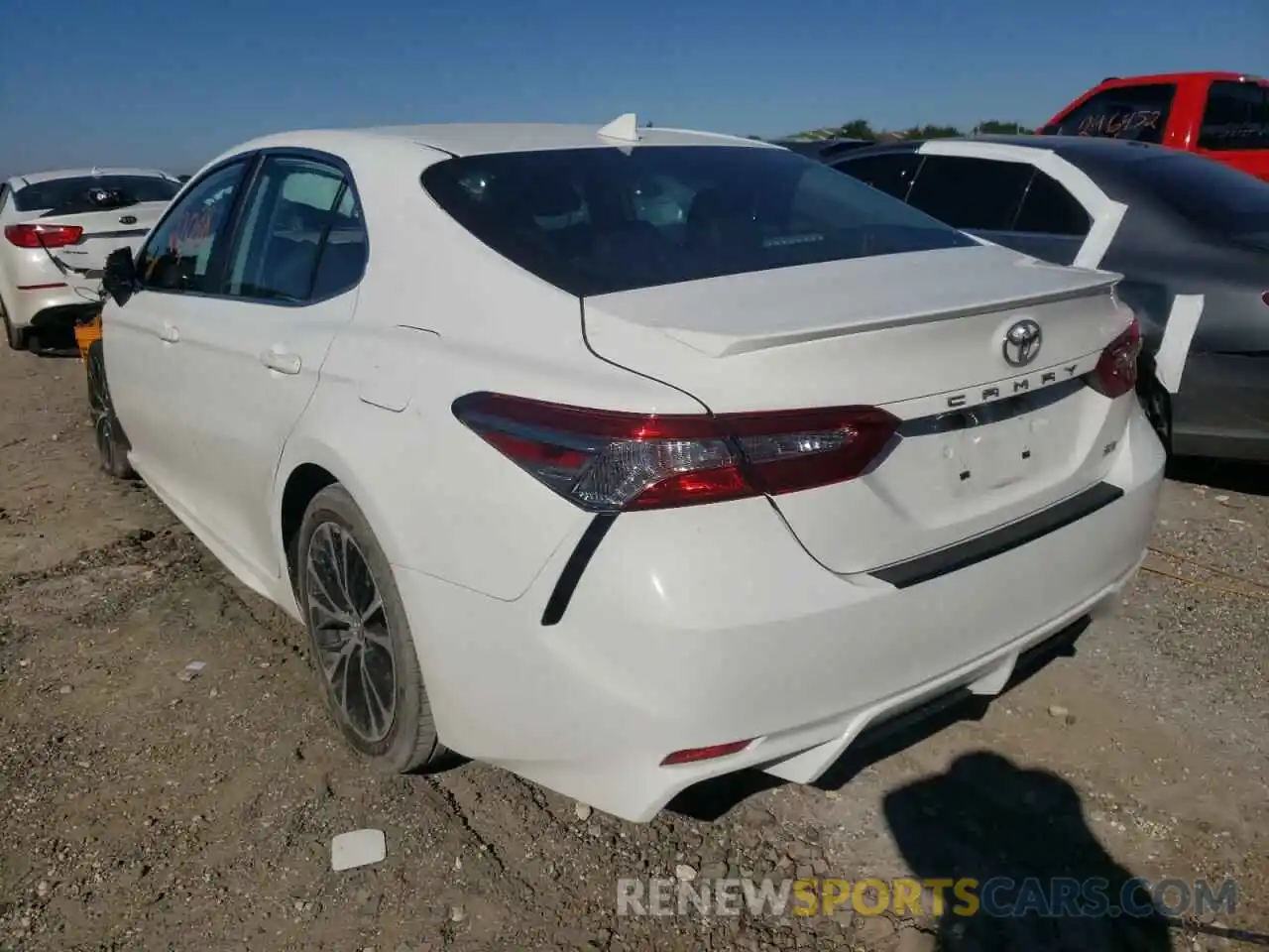 3 Photograph of a damaged car 4T1B11HK6KU835951 TOYOTA CAMRY 2019