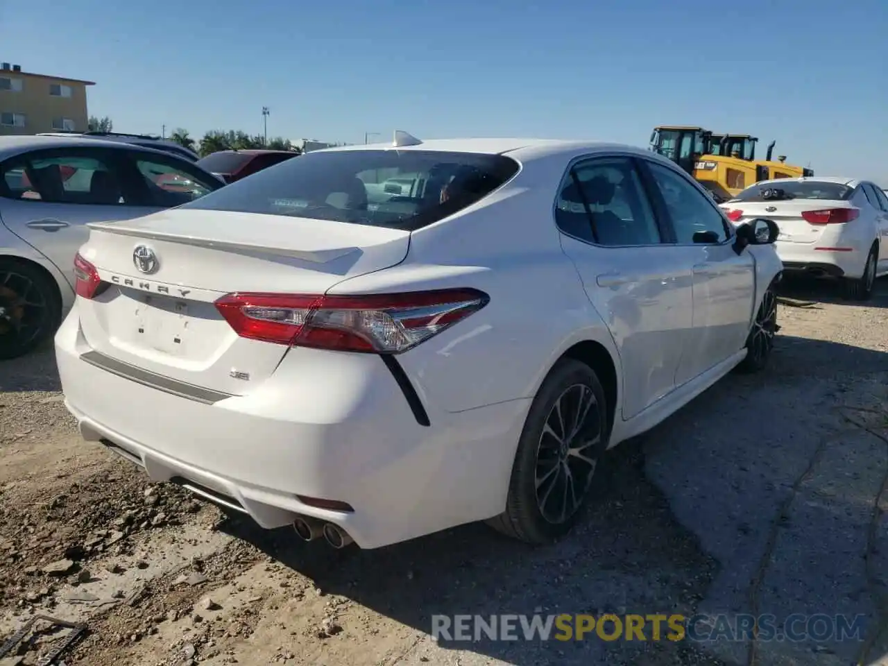 4 Photograph of a damaged car 4T1B11HK6KU835951 TOYOTA CAMRY 2019