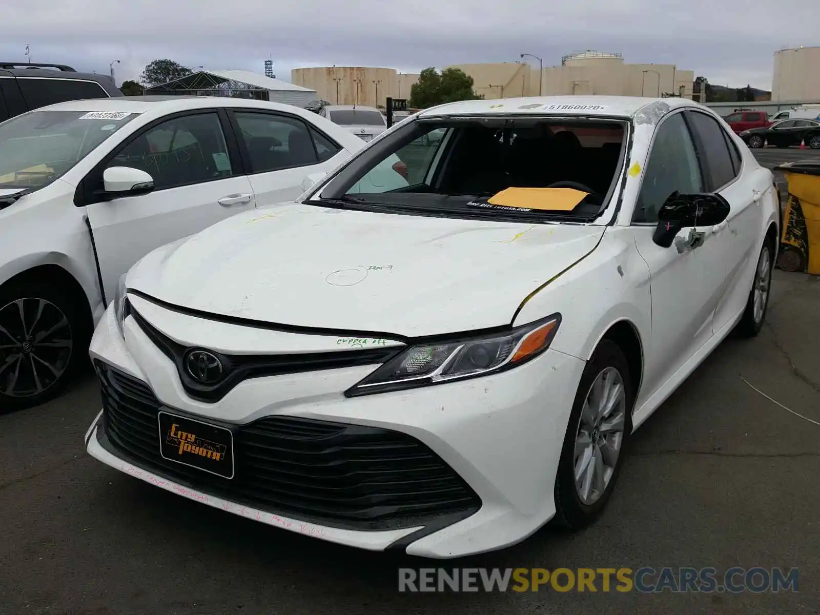 2 Photograph of a damaged car 4T1B11HK6KU836288 TOYOTA CAMRY 2019