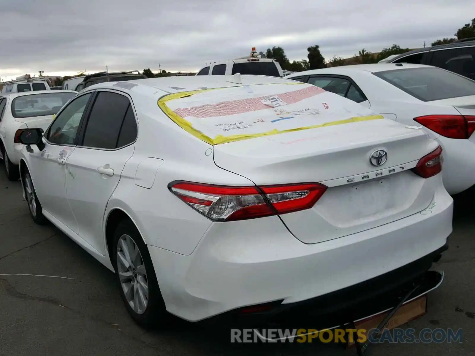 3 Photograph of a damaged car 4T1B11HK6KU836288 TOYOTA CAMRY 2019