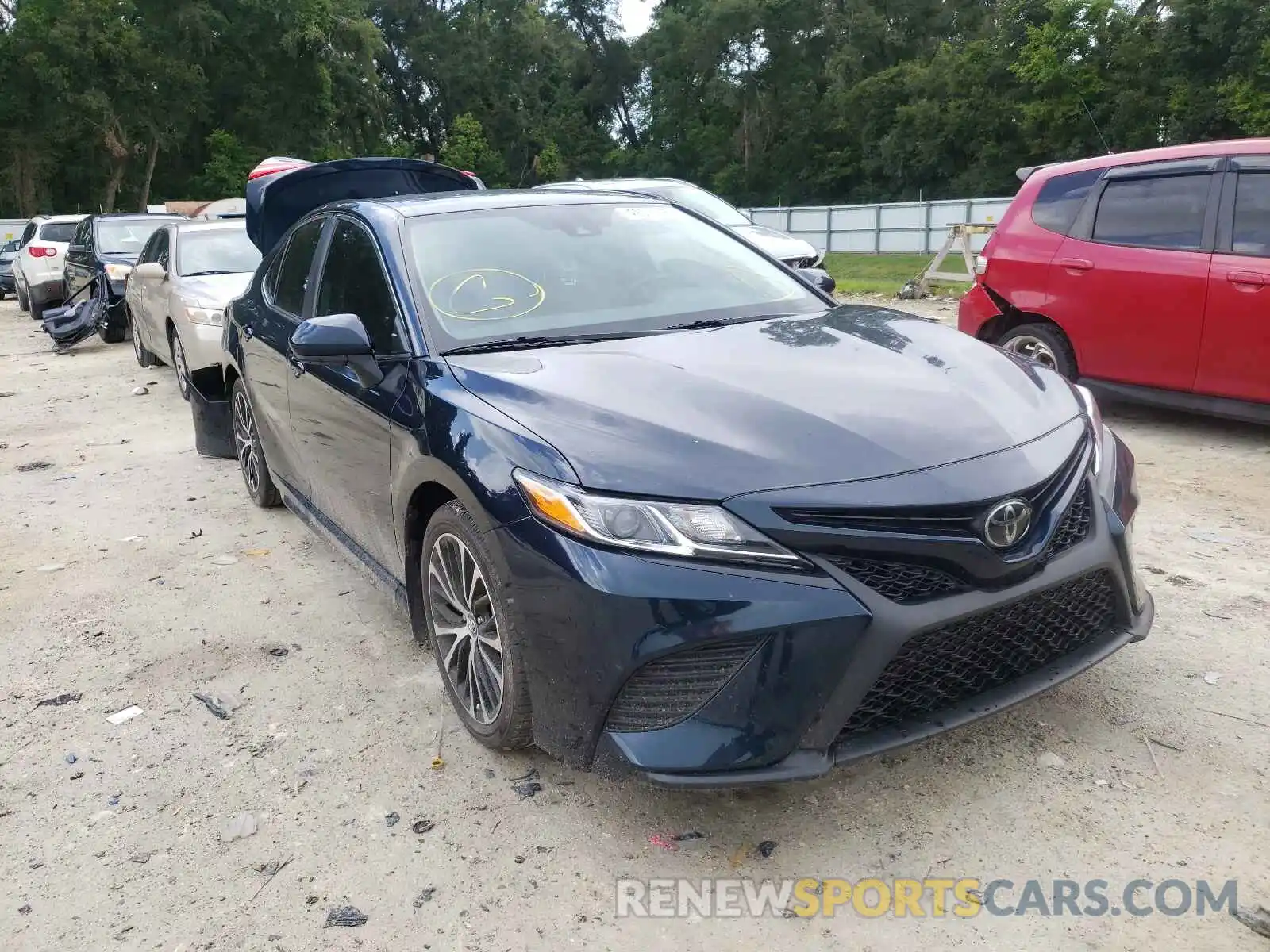 1 Photograph of a damaged car 4T1B11HK6KU836291 TOYOTA CAMRY 2019