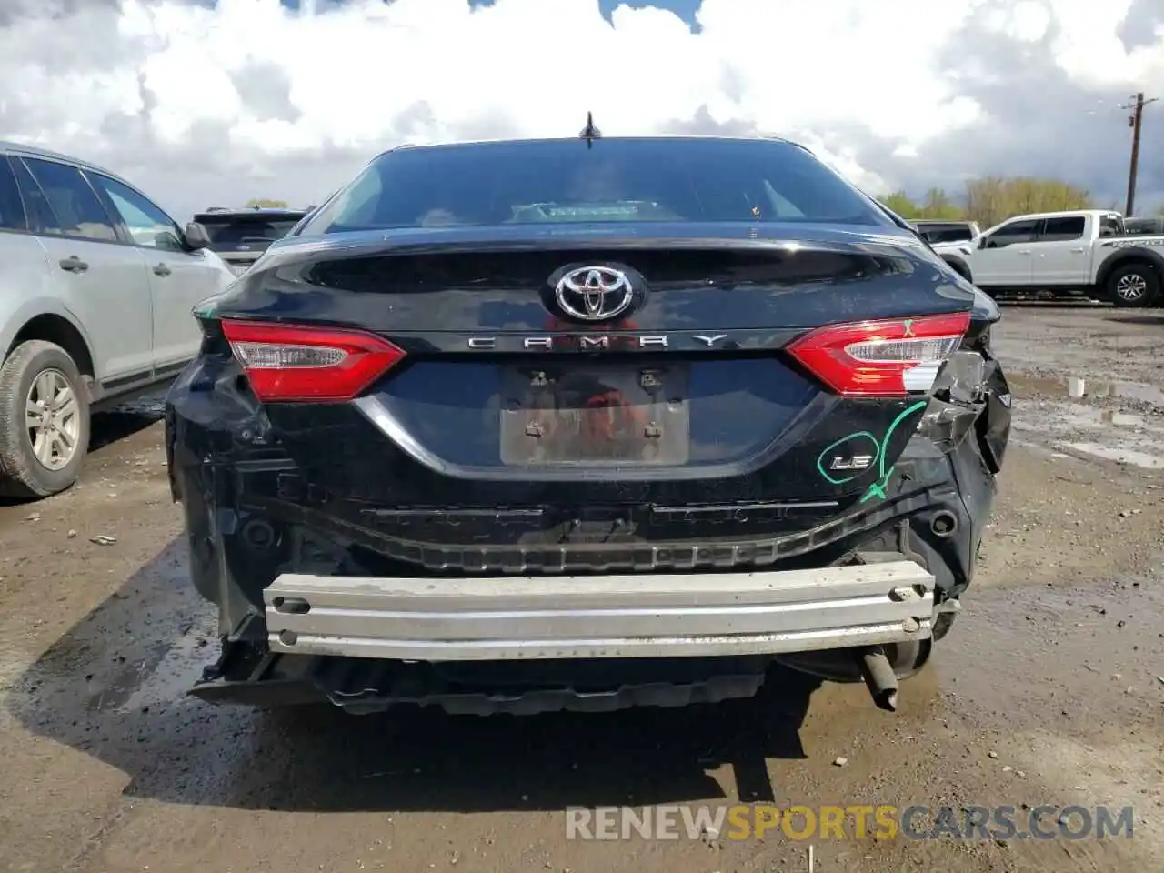 9 Photograph of a damaged car 4T1B11HK6KU836887 TOYOTA CAMRY 2019