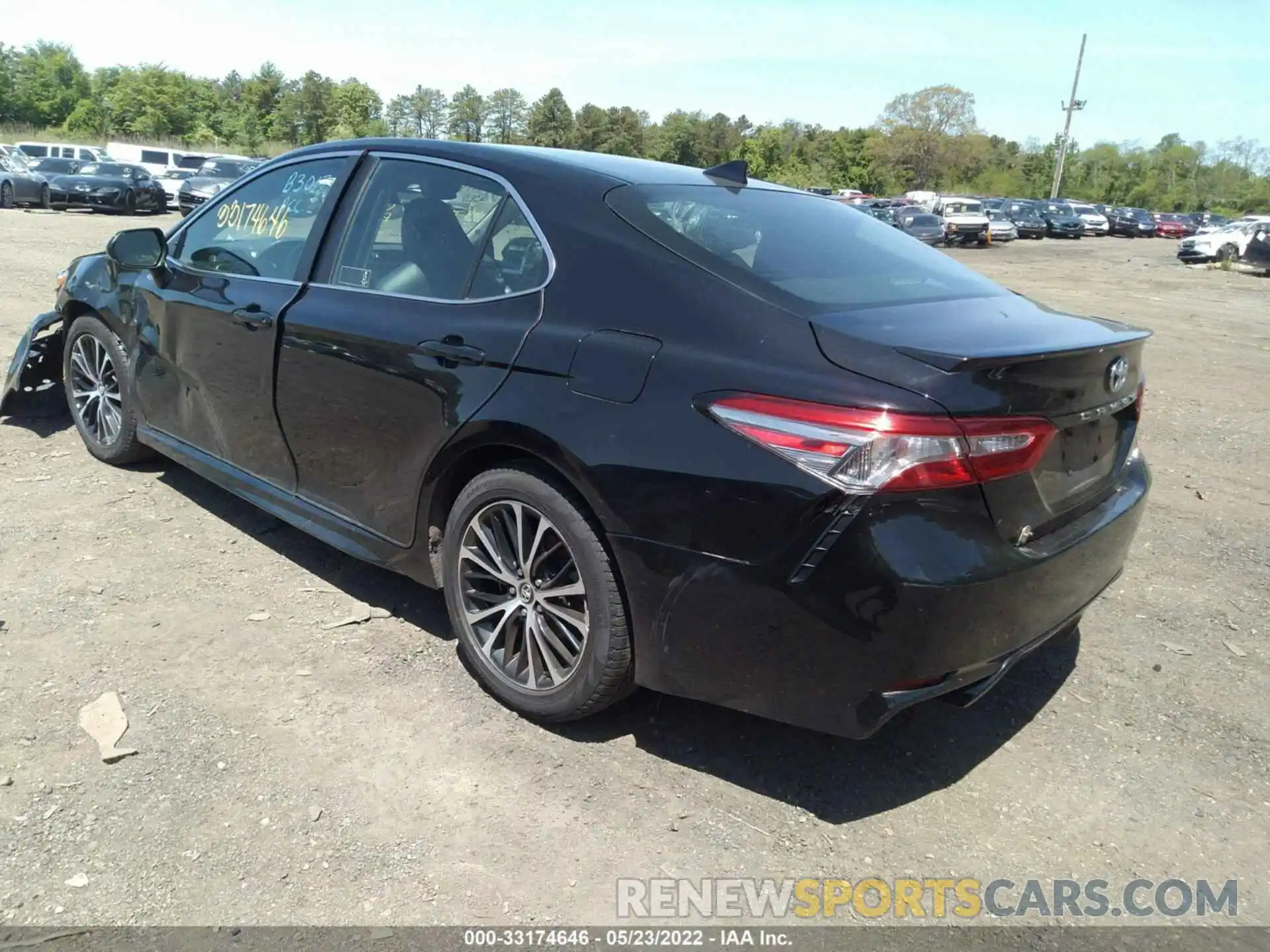 3 Photograph of a damaged car 4T1B11HK6KU836890 TOYOTA CAMRY 2019