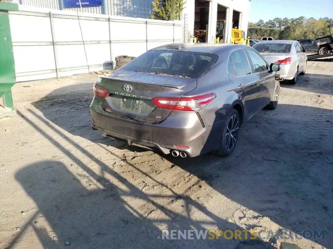 4 Photograph of a damaged car 4T1B11HK6KU837120 TOYOTA CAMRY 2019