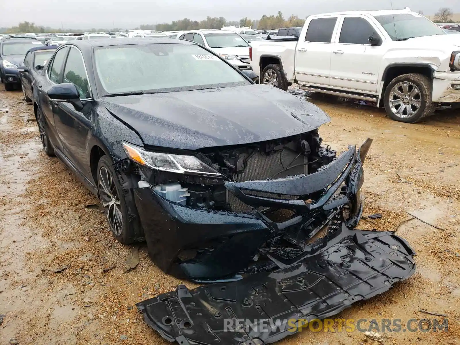 1 Photograph of a damaged car 4T1B11HK6KU837277 TOYOTA CAMRY 2019