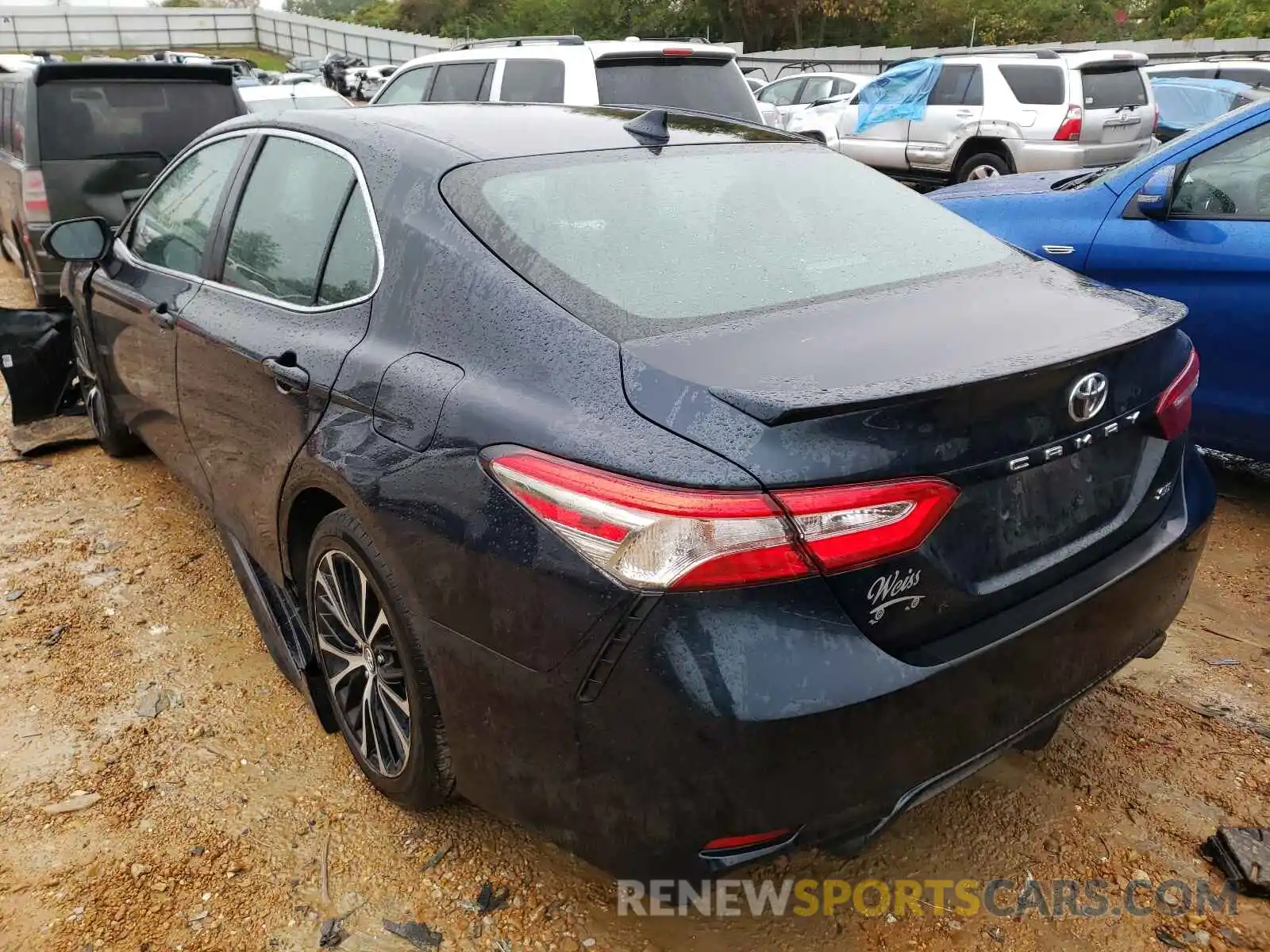 3 Photograph of a damaged car 4T1B11HK6KU837277 TOYOTA CAMRY 2019