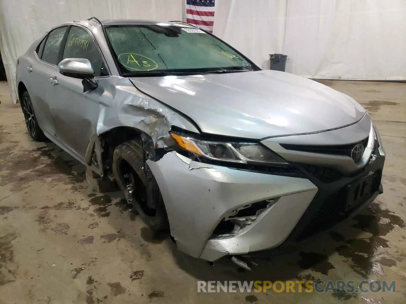 1 Photograph of a damaged car 4T1B11HK6KU838638 TOYOTA CAMRY 2019