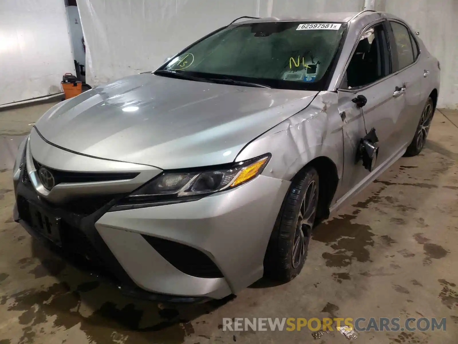 2 Photograph of a damaged car 4T1B11HK6KU838638 TOYOTA CAMRY 2019