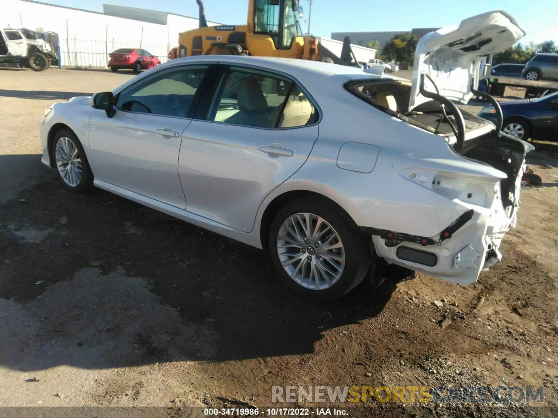 3 Photograph of a damaged car 4T1B11HK6KU839367 TOYOTA CAMRY 2019