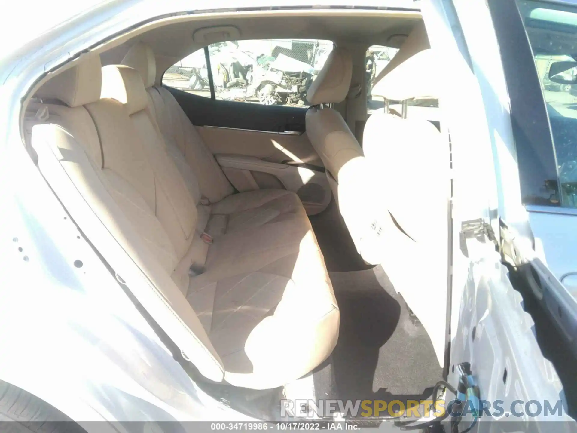 8 Photograph of a damaged car 4T1B11HK6KU839367 TOYOTA CAMRY 2019