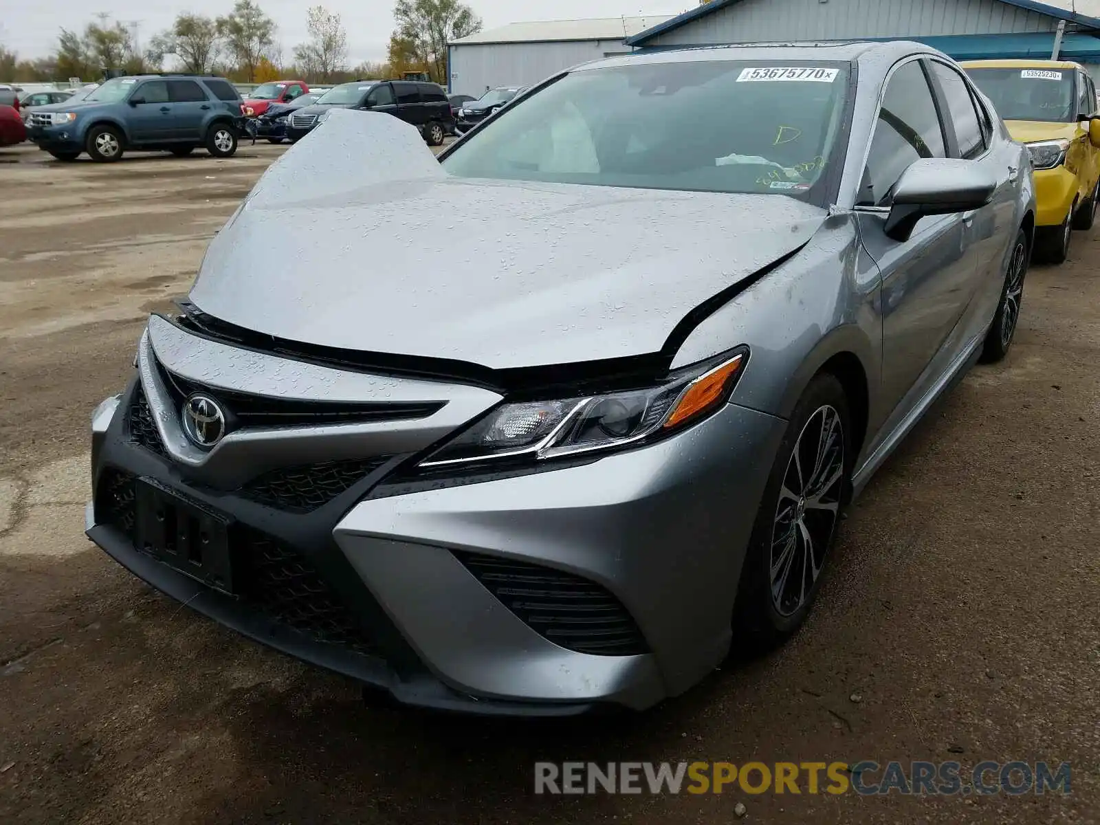 2 Photograph of a damaged car 4T1B11HK6KU840082 TOYOTA CAMRY 2019