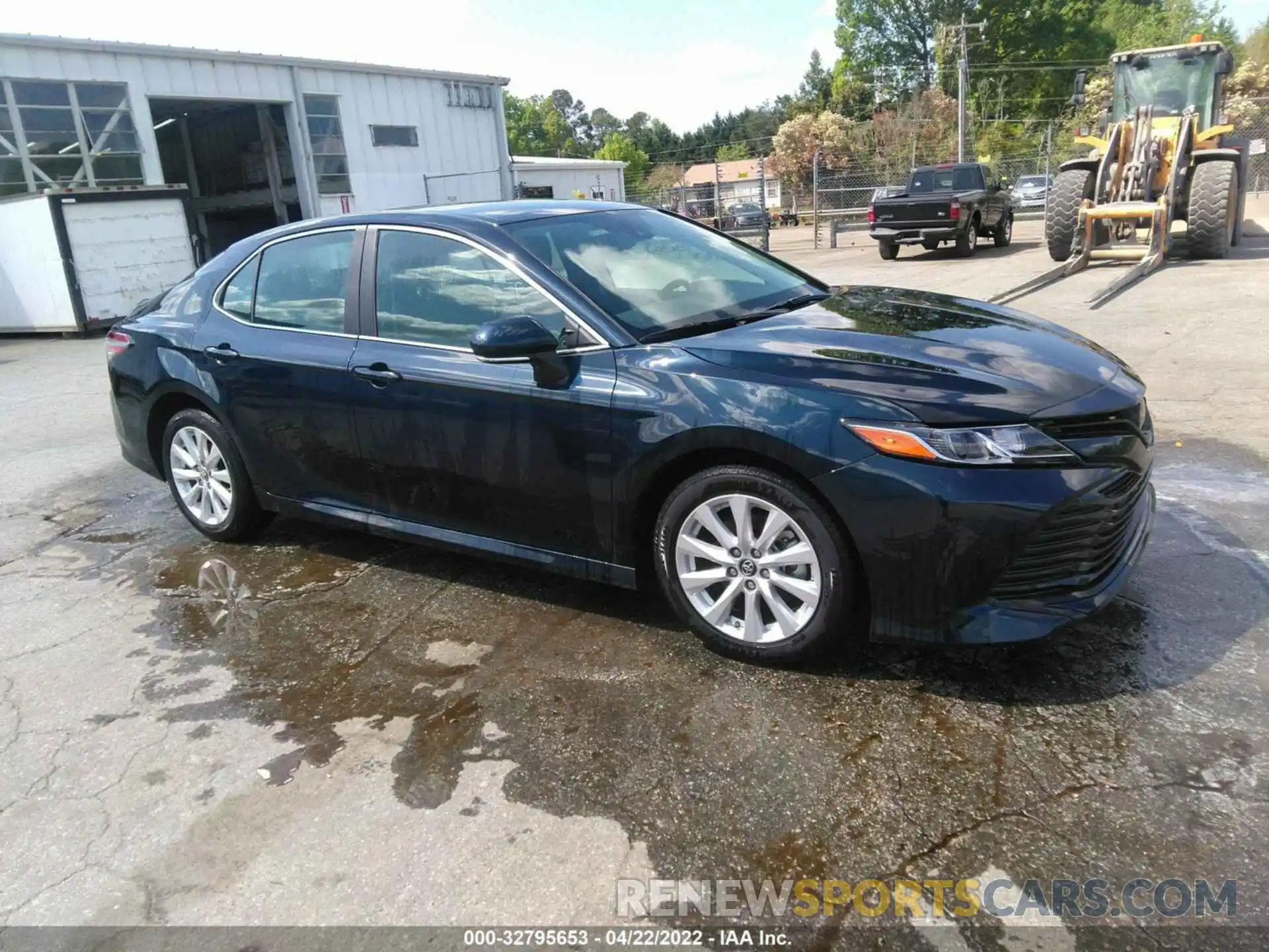 1 Photograph of a damaged car 4T1B11HK6KU841829 TOYOTA CAMRY 2019