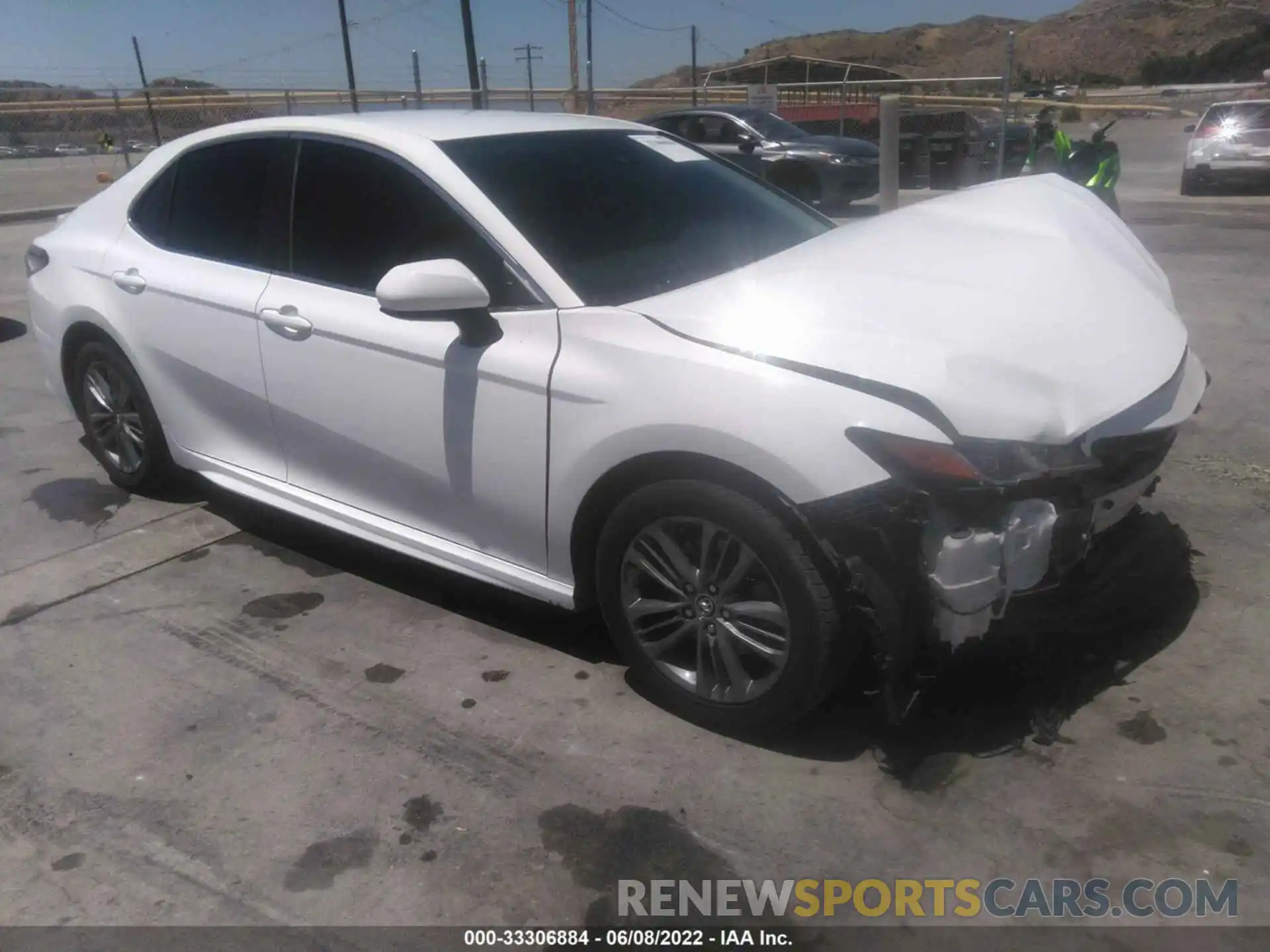 1 Photograph of a damaged car 4T1B11HK6KU843080 TOYOTA CAMRY 2019