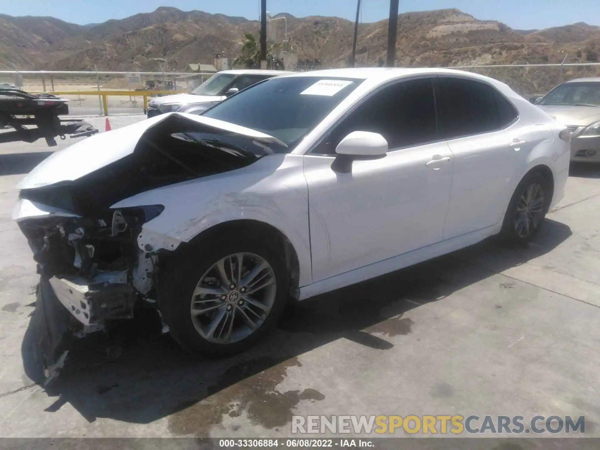 2 Photograph of a damaged car 4T1B11HK6KU843080 TOYOTA CAMRY 2019