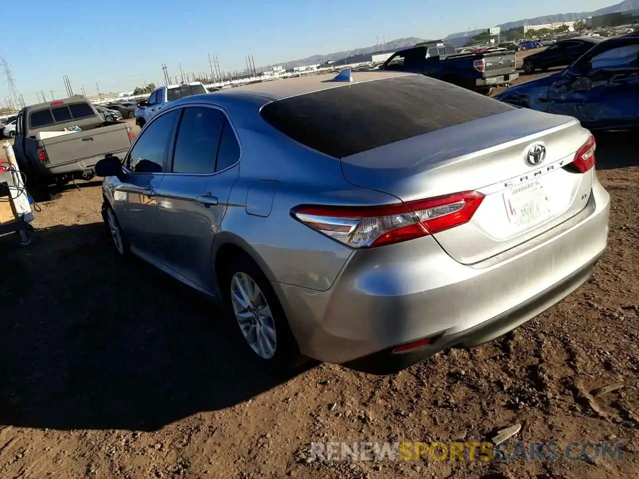 3 Фотография поврежденного автомобиля 4T1B11HK6KU844178 TOYOTA CAMRY 2019