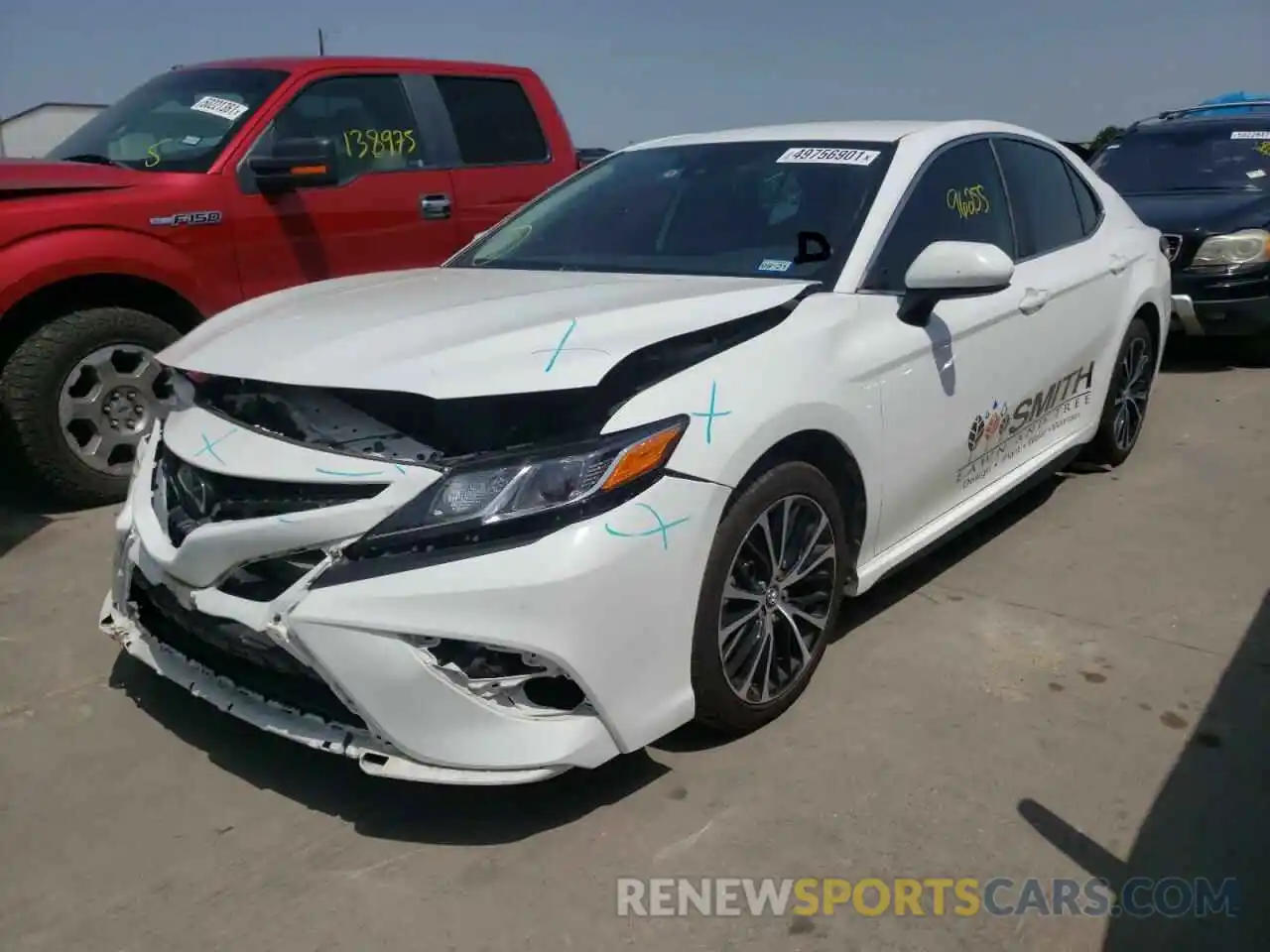 2 Photograph of a damaged car 4T1B11HK6KU847128 TOYOTA CAMRY 2019