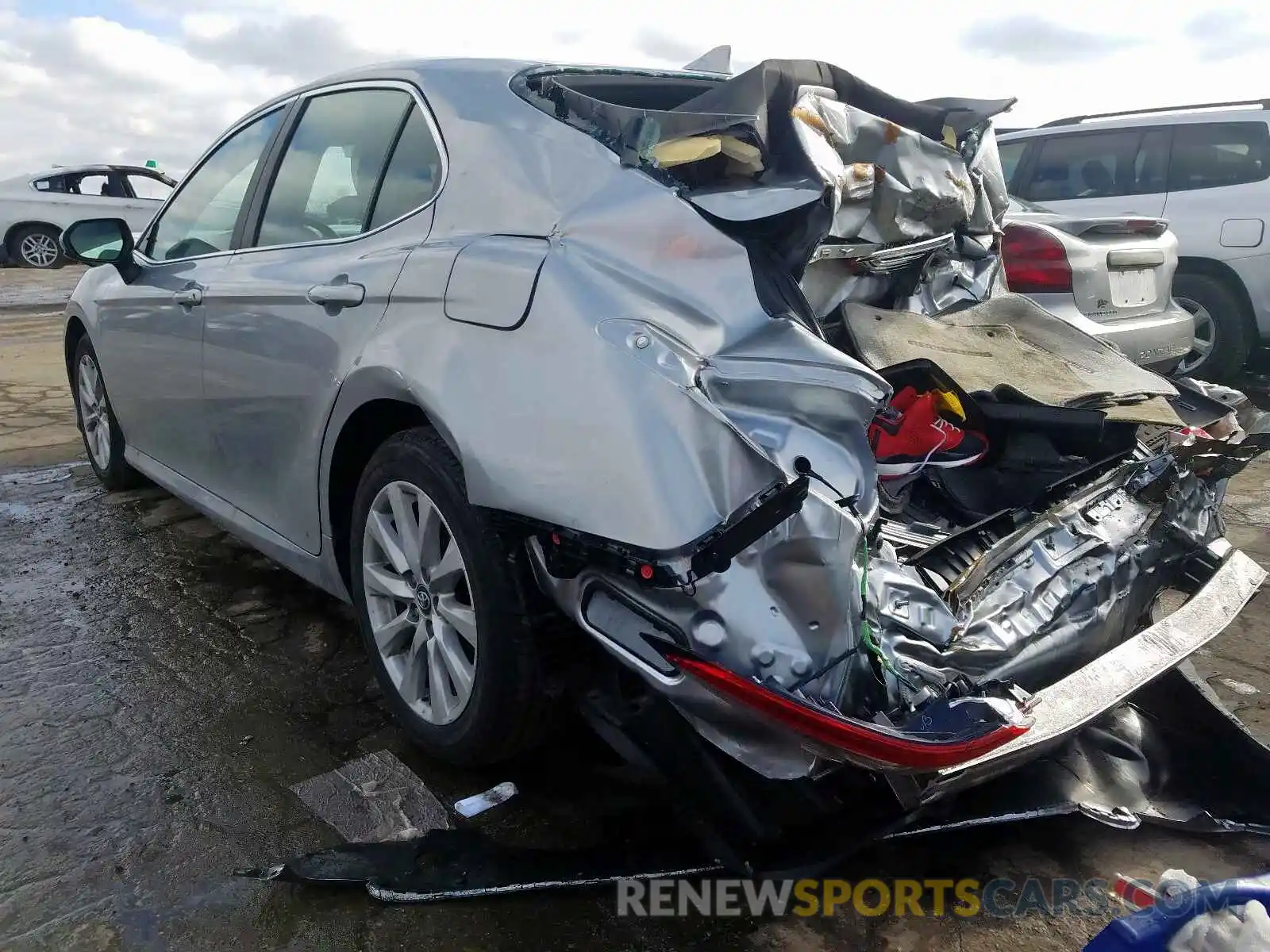 3 Photograph of a damaged car 4T1B11HK6KU847257 TOYOTA CAMRY 2019