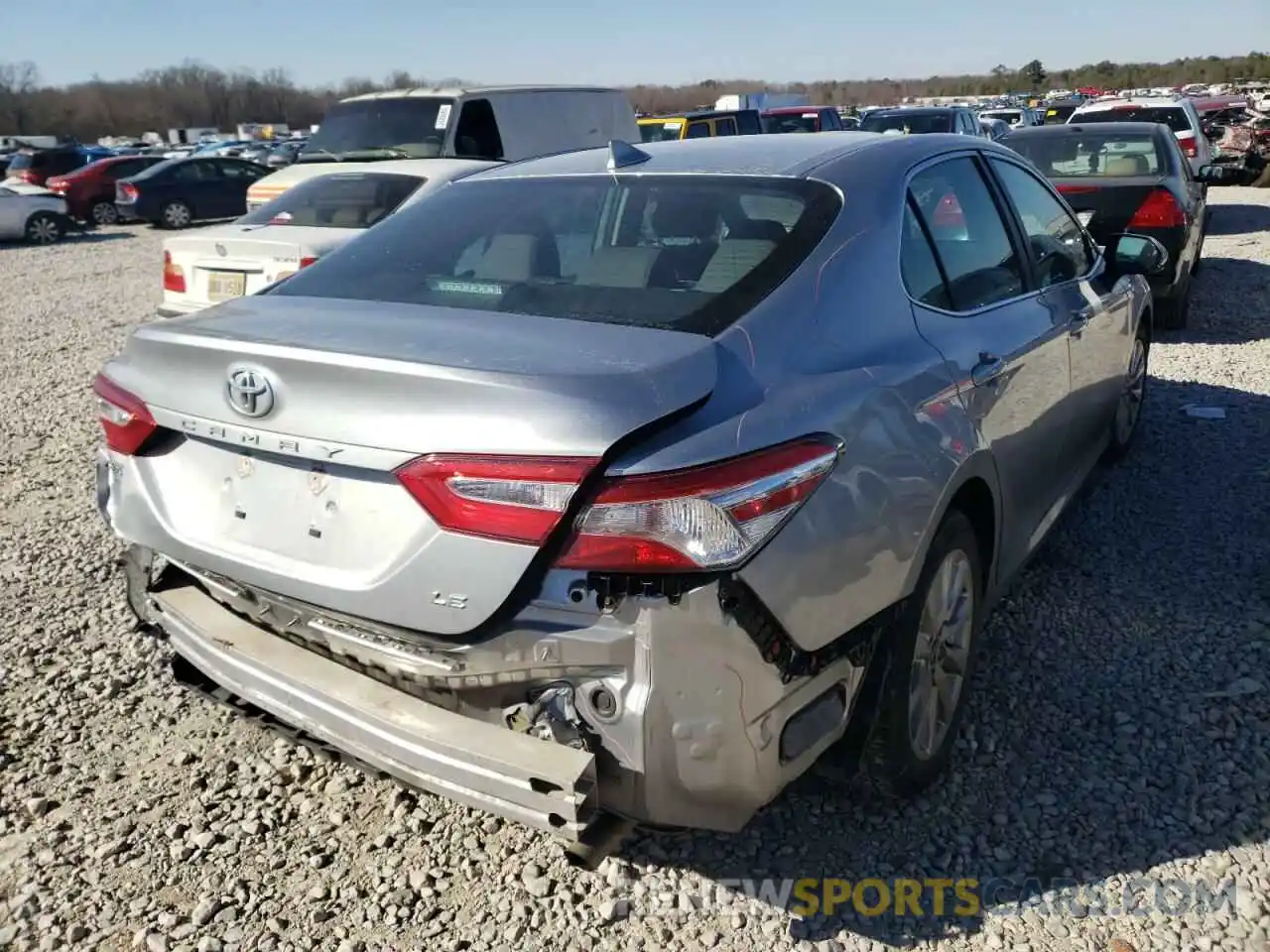 4 Photograph of a damaged car 4T1B11HK6KU848456 TOYOTA CAMRY 2019